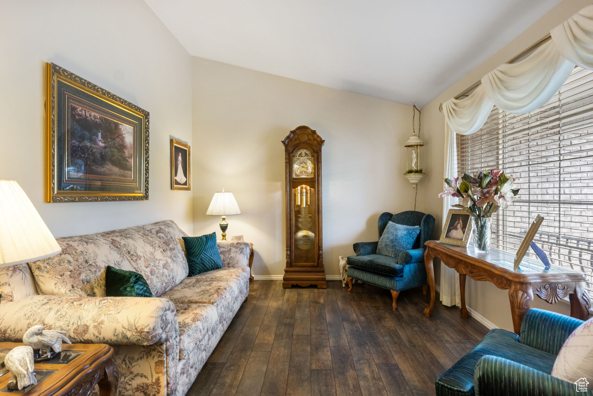 OLD FARM STATION - Residential