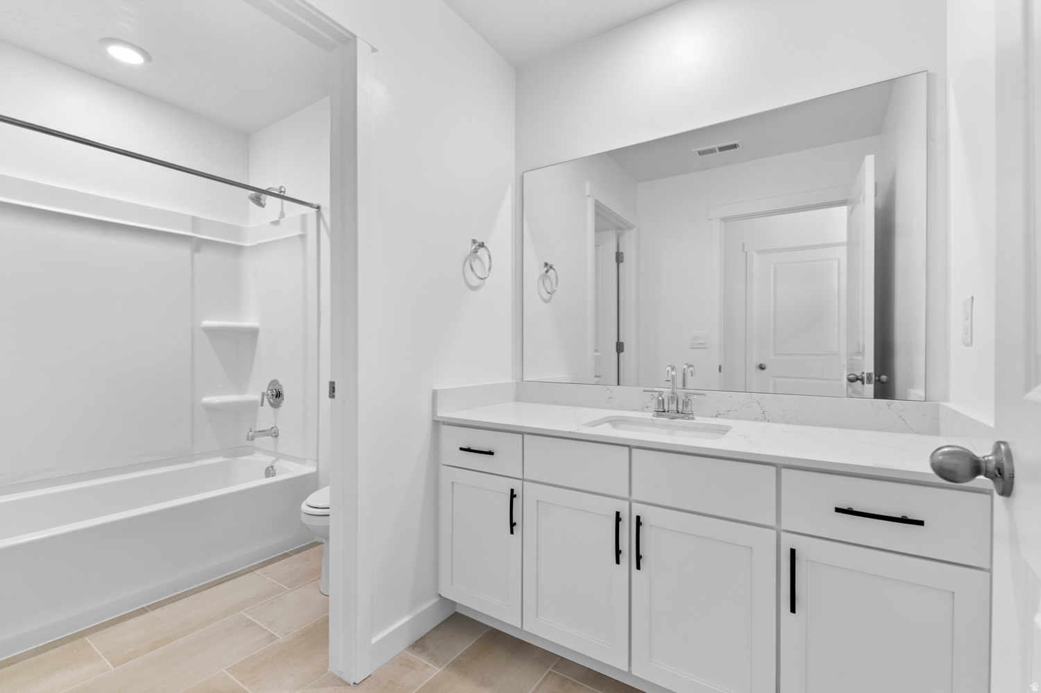 MOUNTAINSIDE ESTATES - Residential