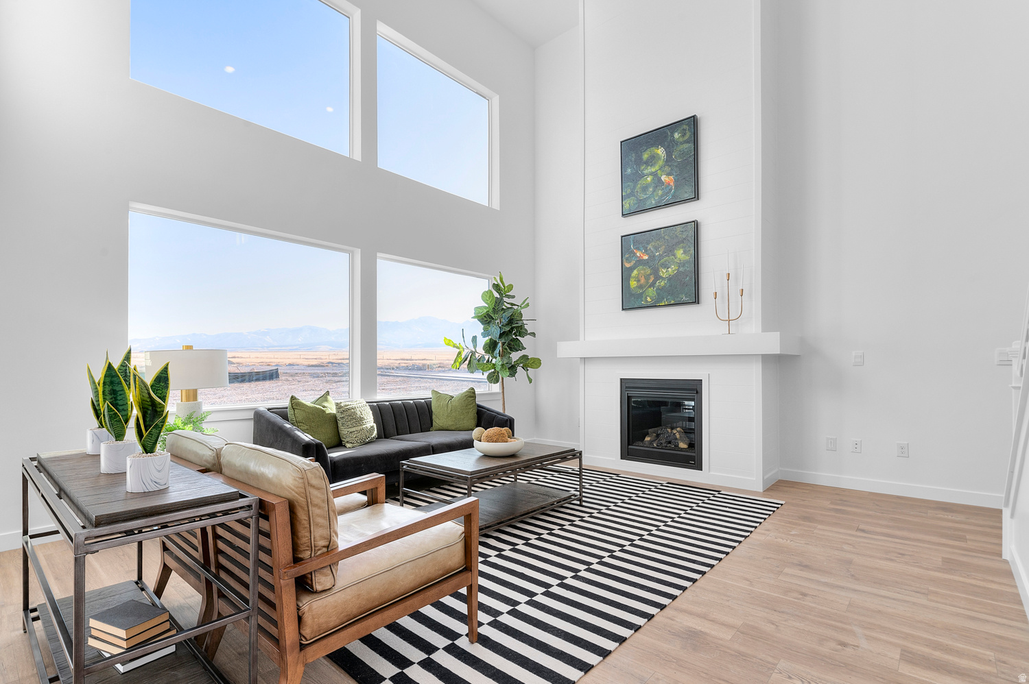 MOUNTAINSIDE ESTATES - Residential