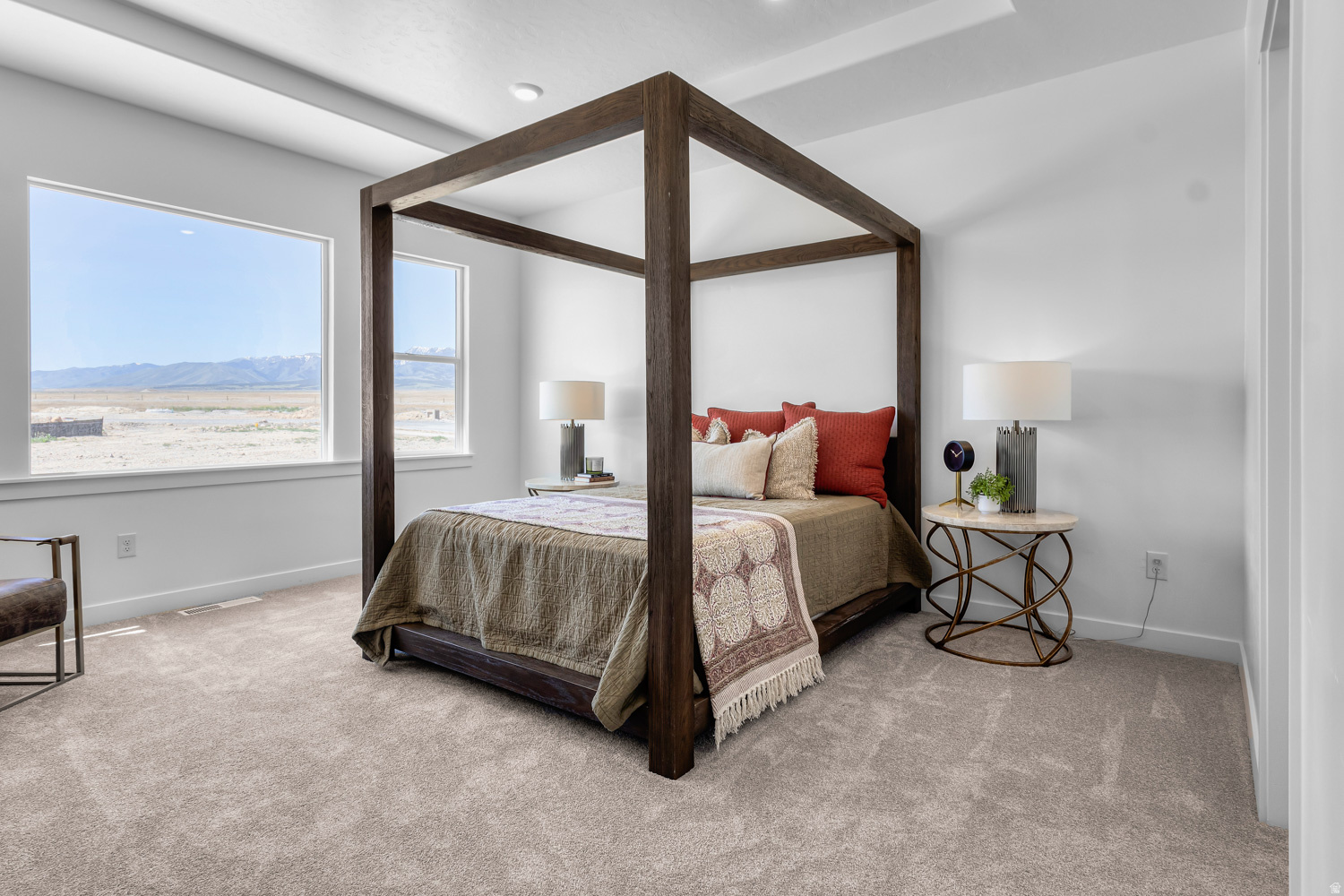 MOUNTAINSIDE ESTATES - Residential