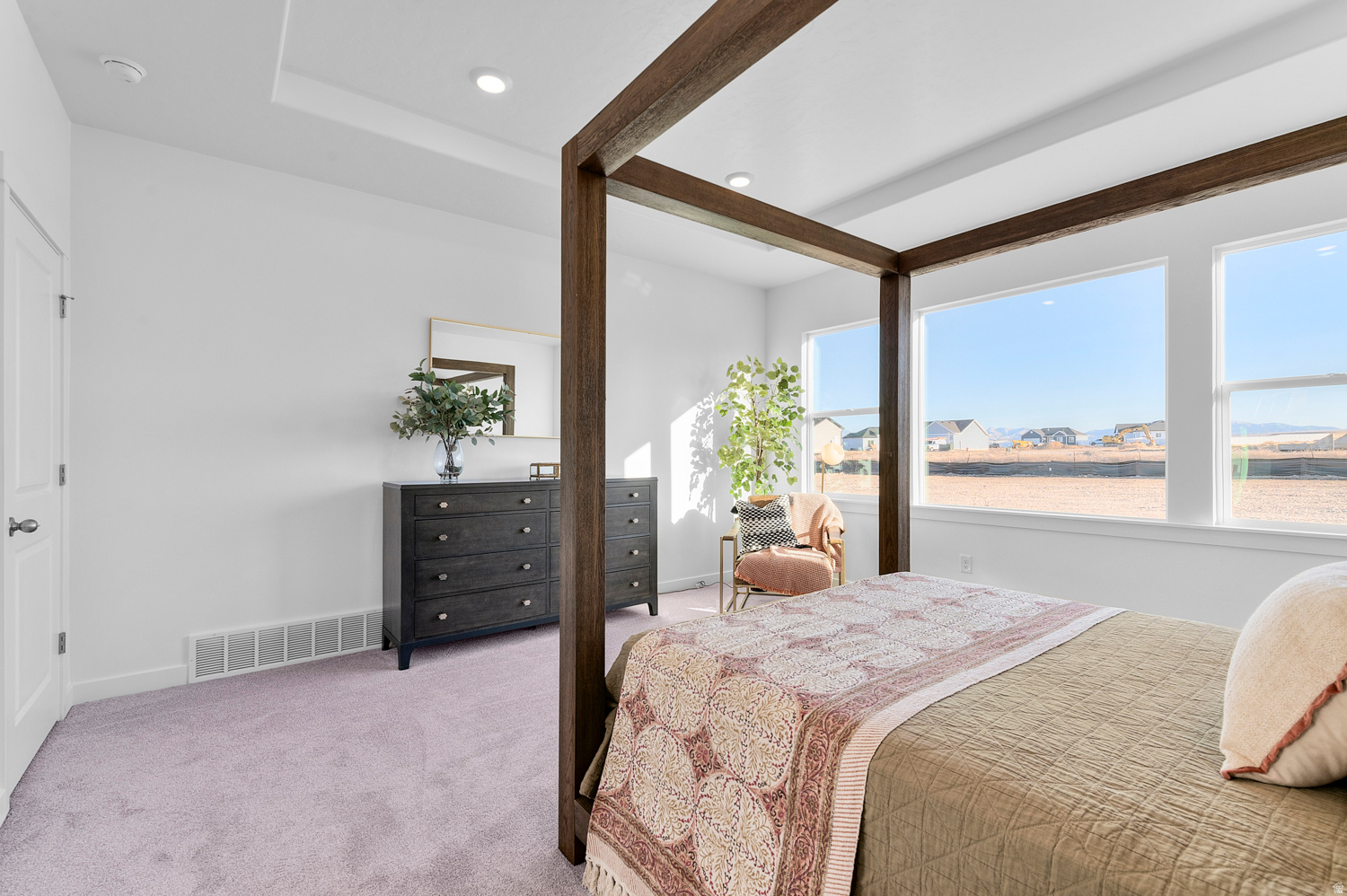 MOUNTAINSIDE ESTATES - Residential