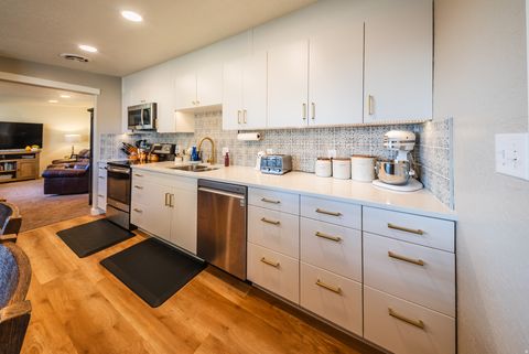 Tiny photo for 1523 N SHERMA AVE W, Layton, UT 84041 (MLS # 2120623)