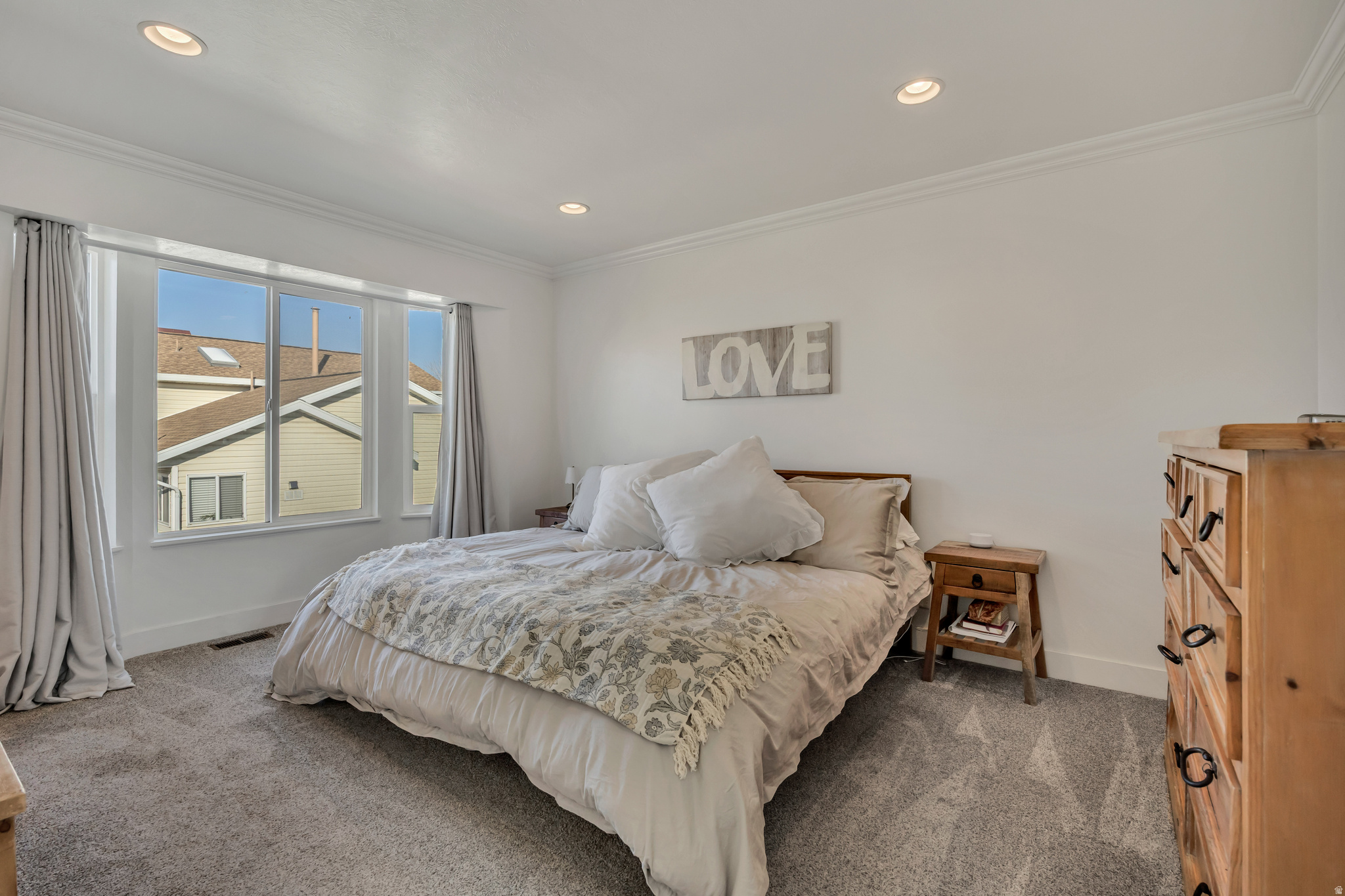 HOMES AT CROSSPOINTE - Residential