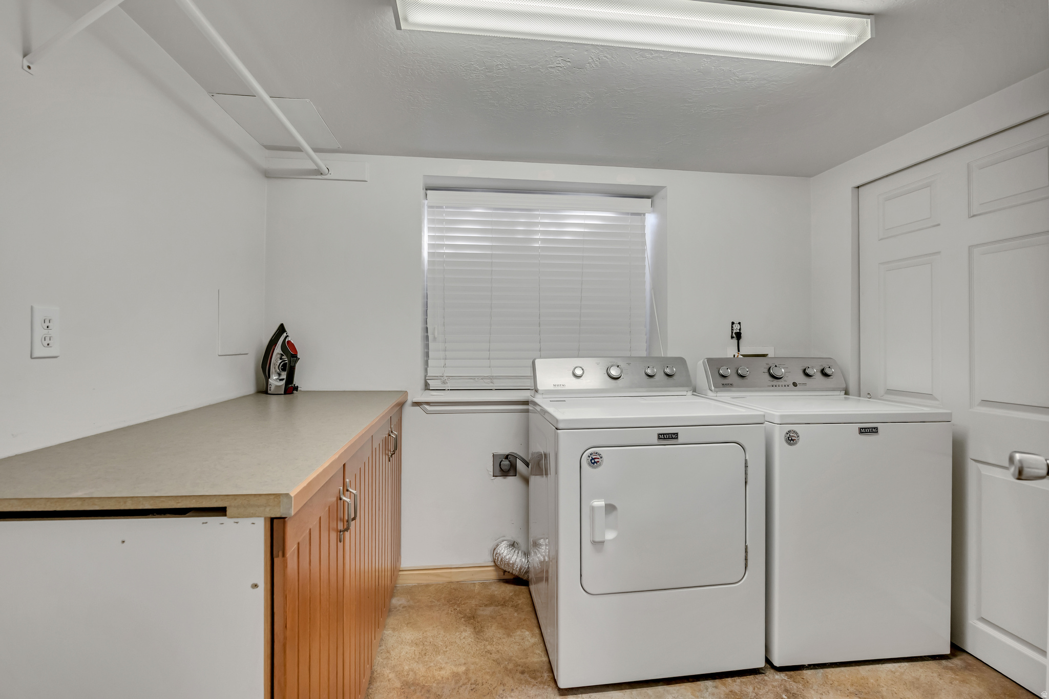 HOMES AT CROSSPOINTE - Residential