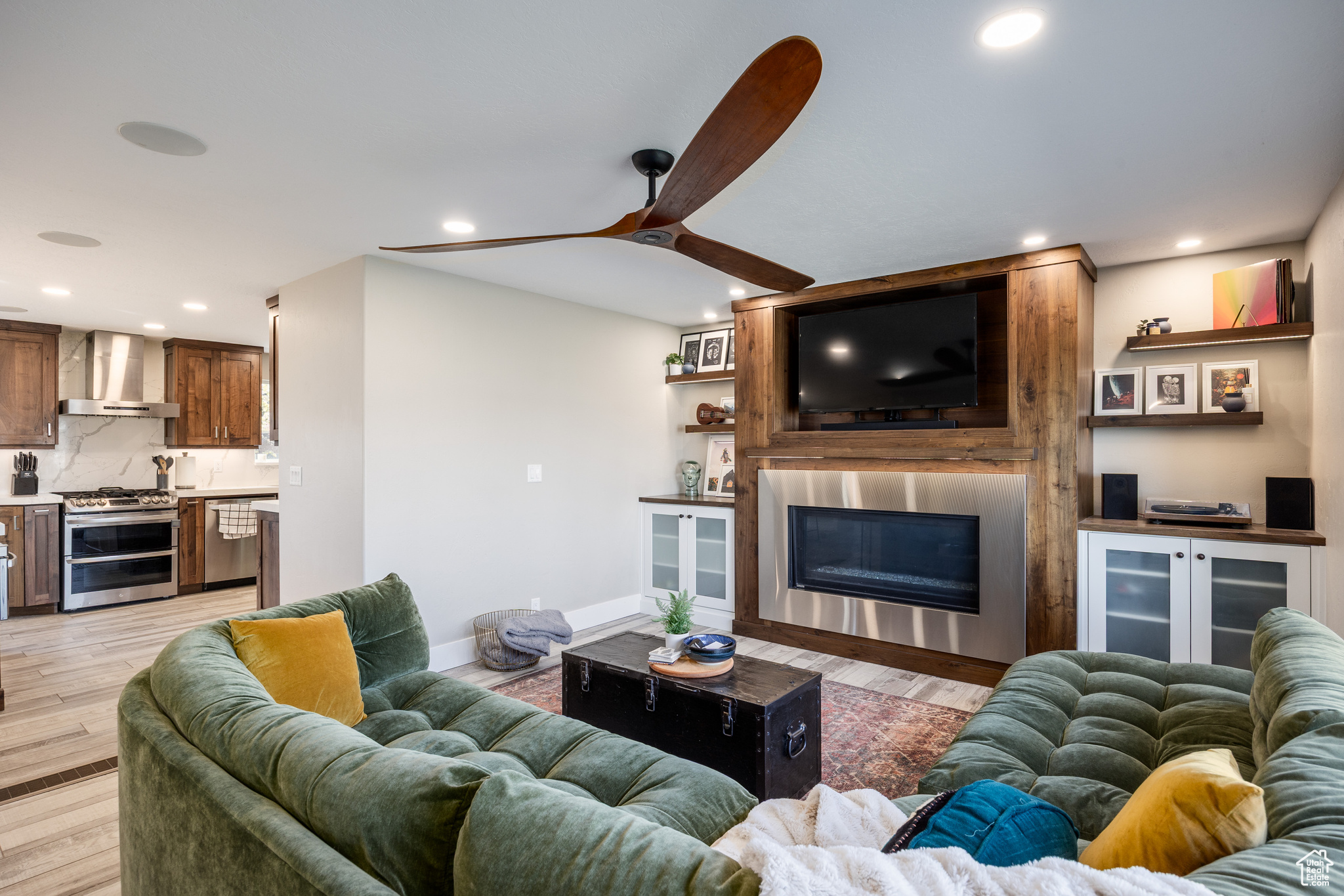 1045 E Claremont Dr, Bountiful, Utah image 5