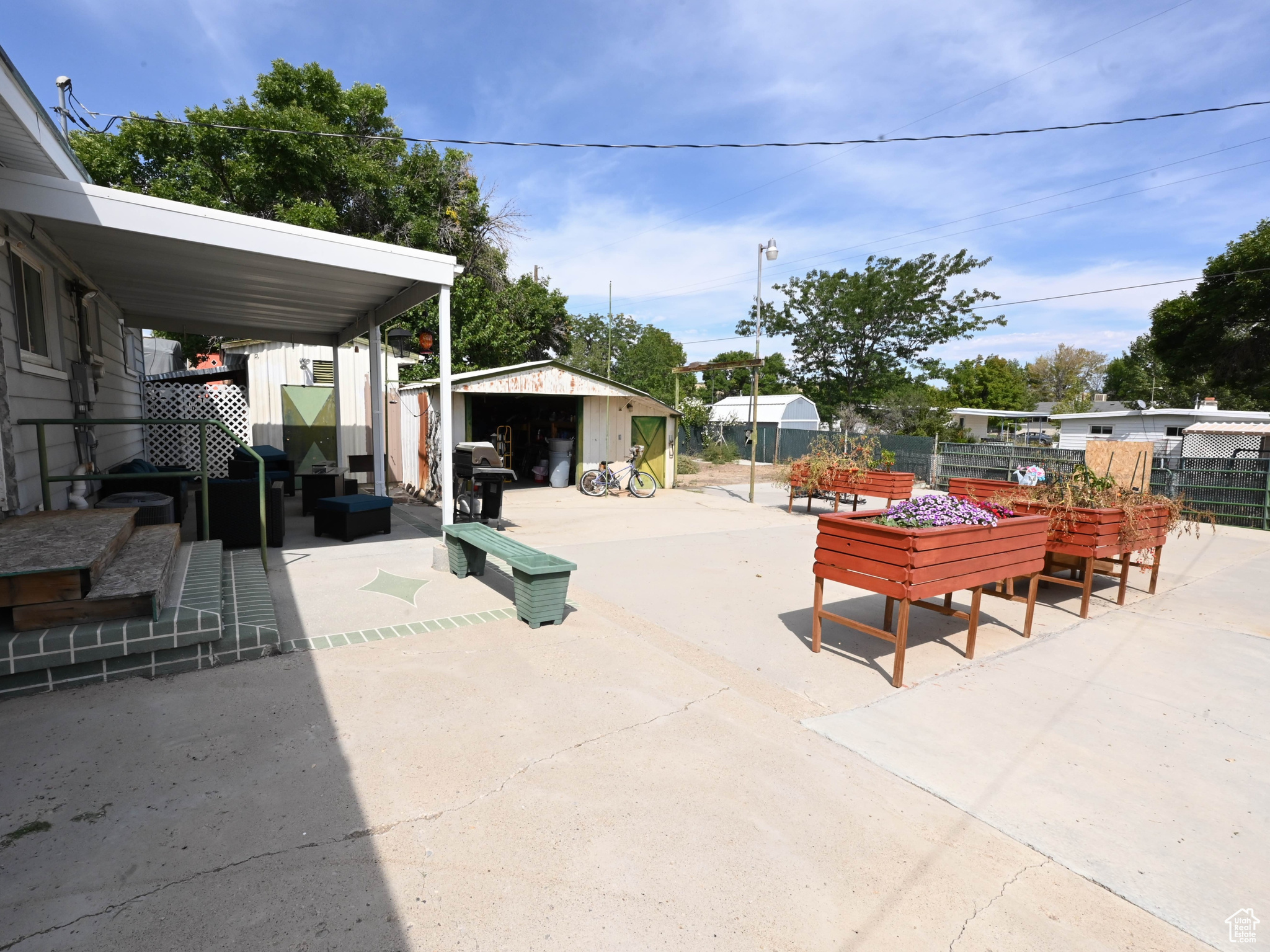 SHIMMIN SUB - Residential