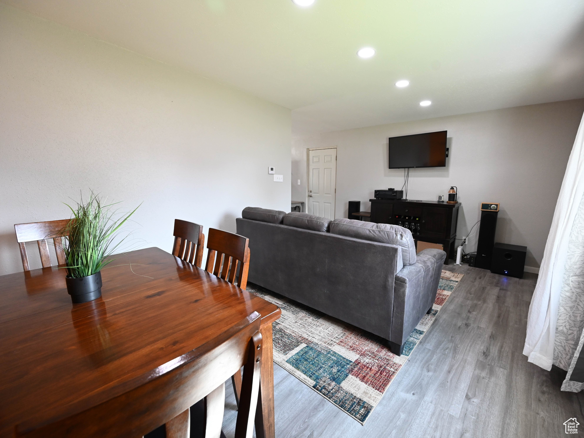 SHIMMIN SUB - Residential