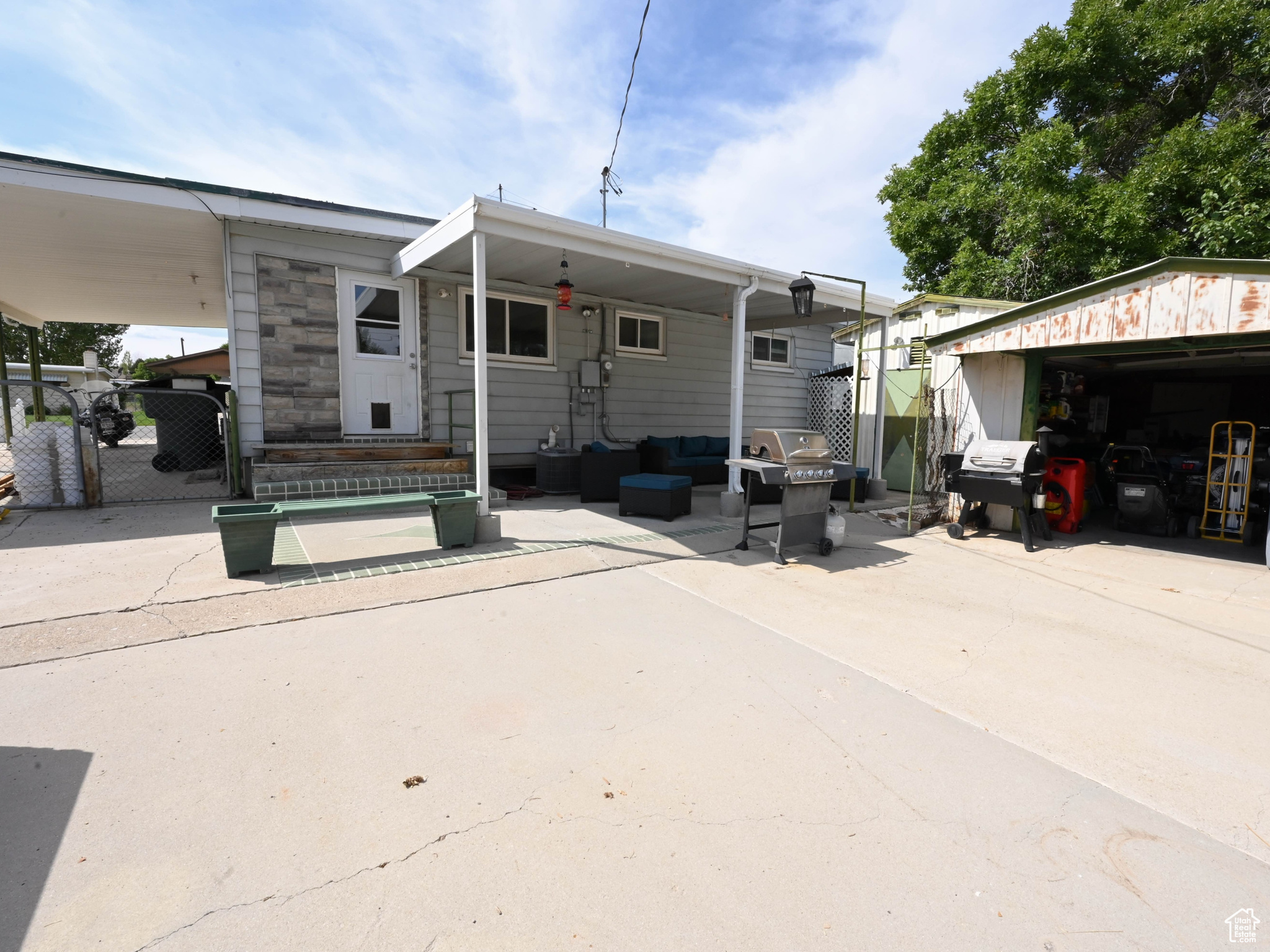 SHIMMIN SUB - Residential