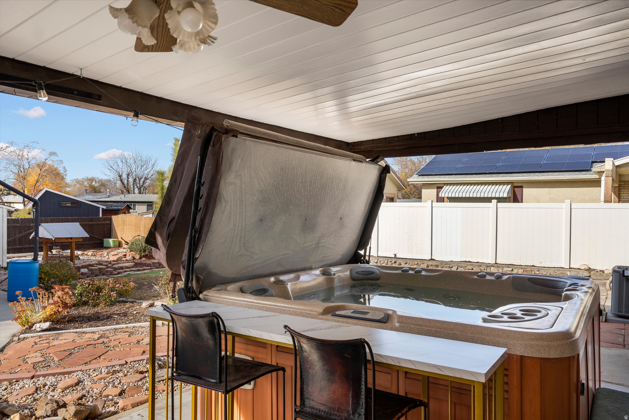 TORRY PINES - Residential