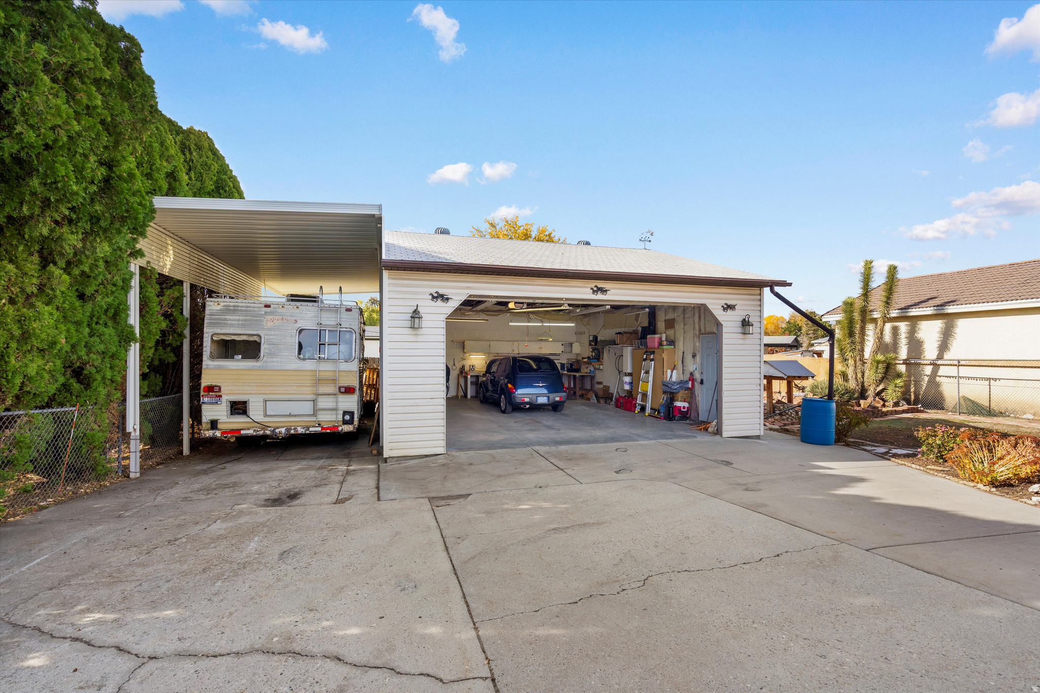 TORRY PINES - Residential