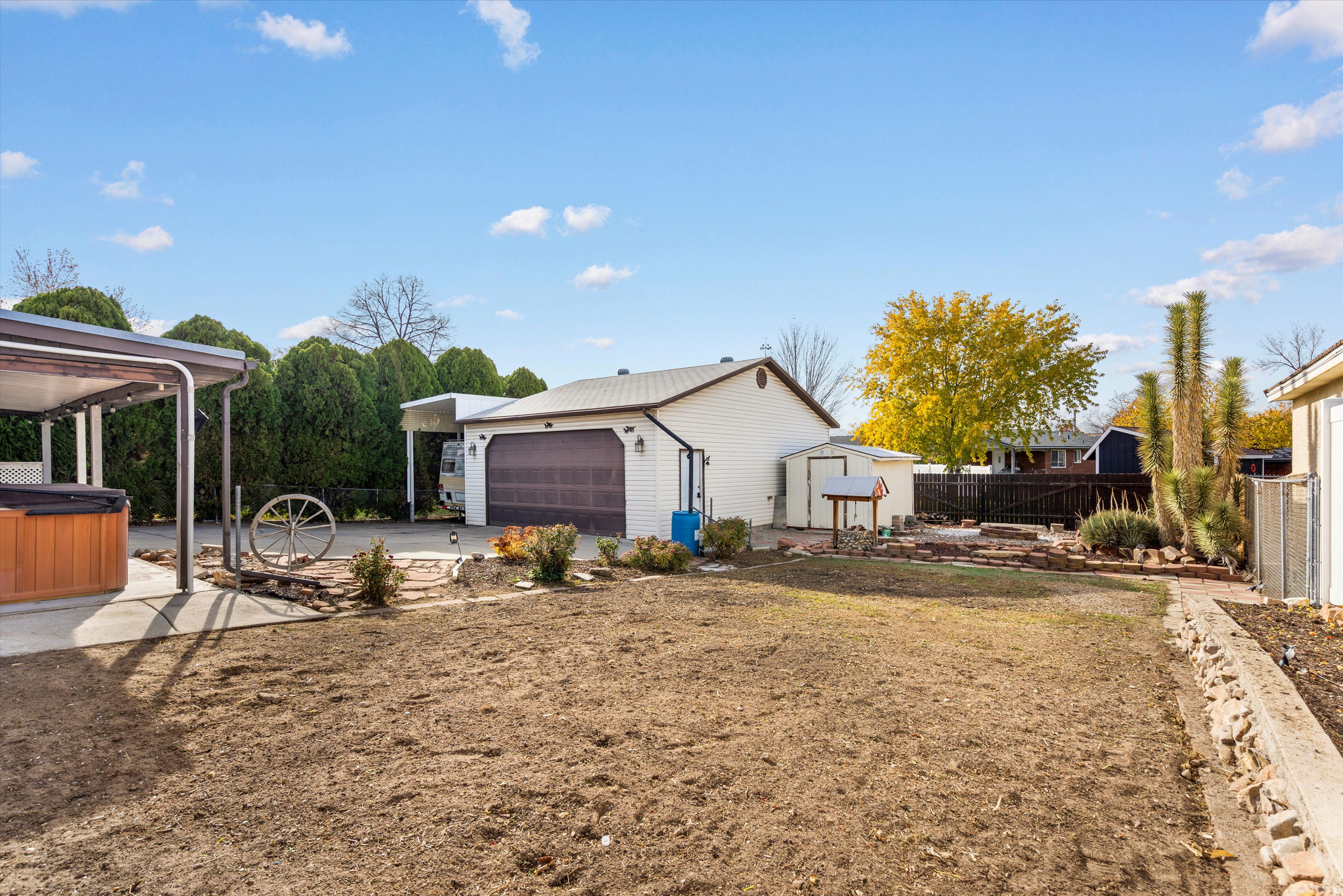 TORRY PINES - Residential