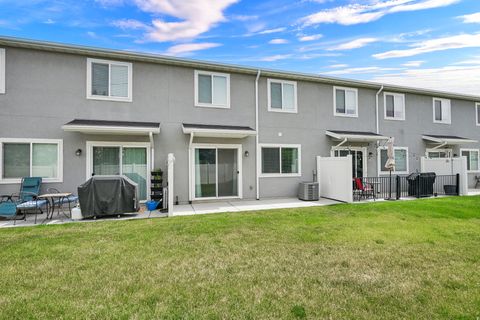 Tiny photo for 6483 S ASPEN LN, South Weber, UT 84405 (MLS # 2164068)