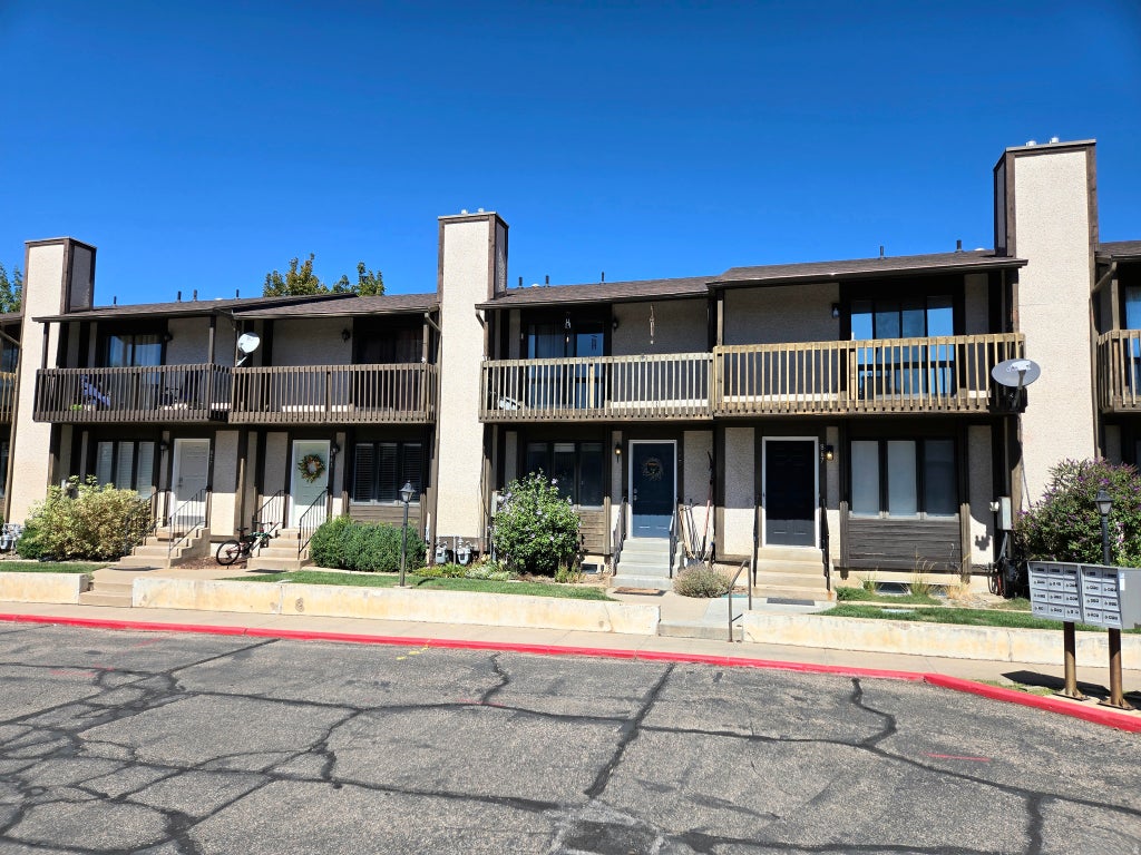 Photo of 865 E 575 N, Layton, UT 84041 (MLS # 2183969)