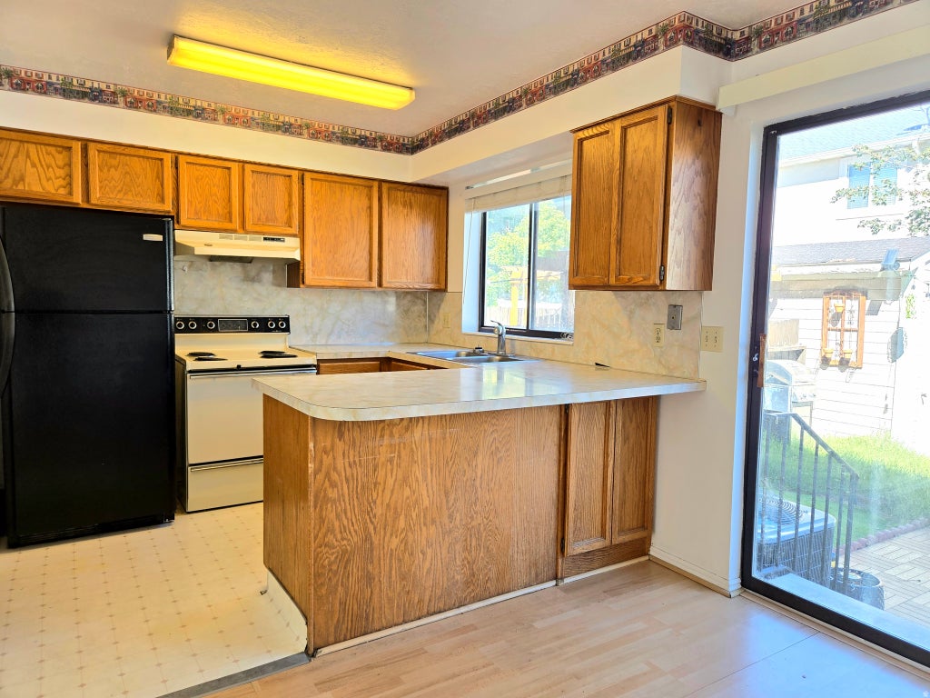 Photo of 865 E 575 N, Layton, UT 84041 (MLS # 2183969)