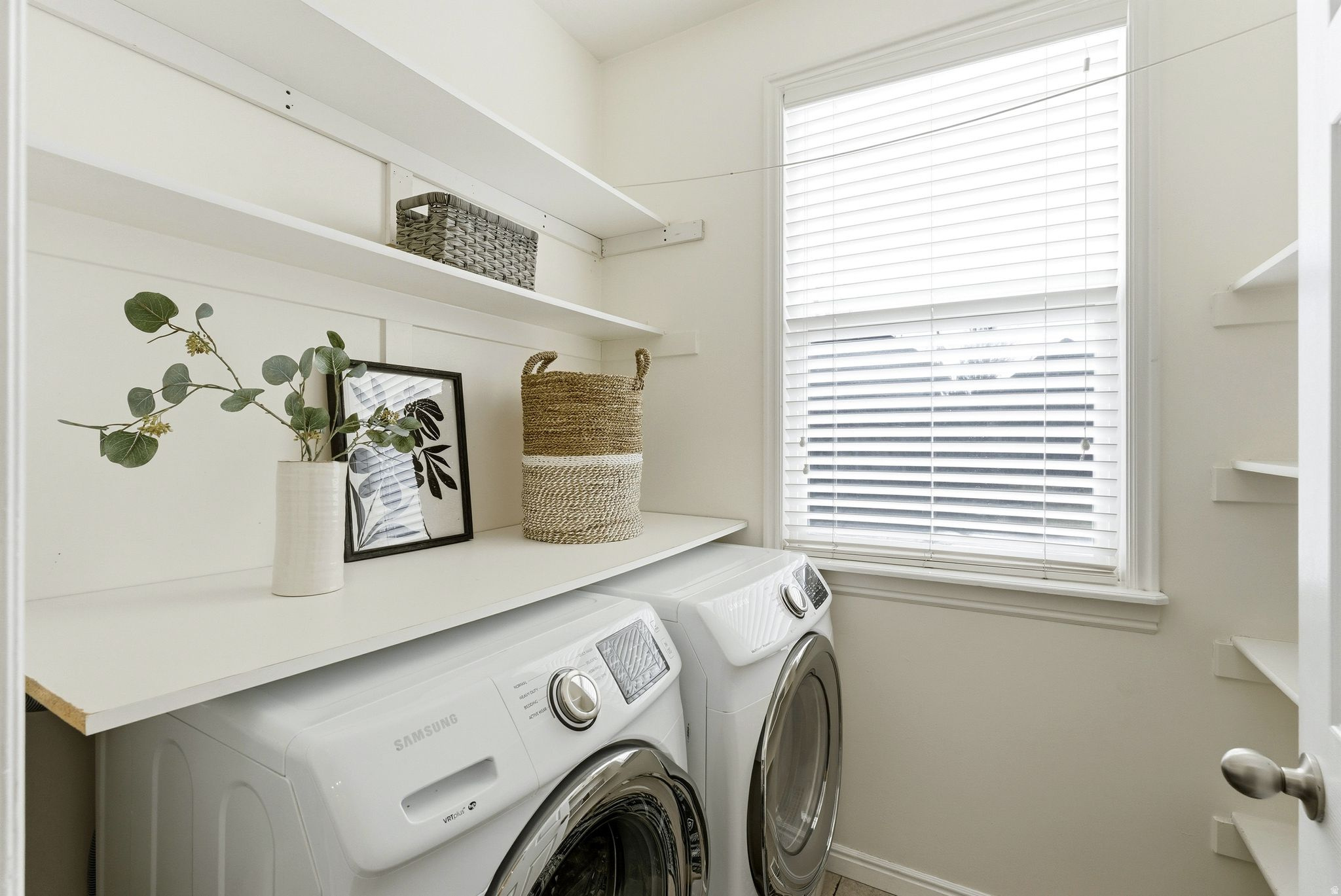 DAYBREAK - Residential