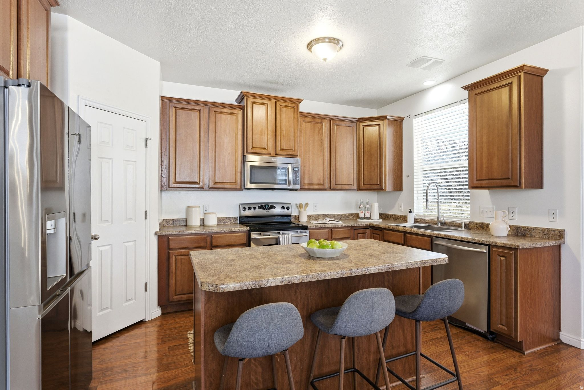 DAYBREAK - Residential