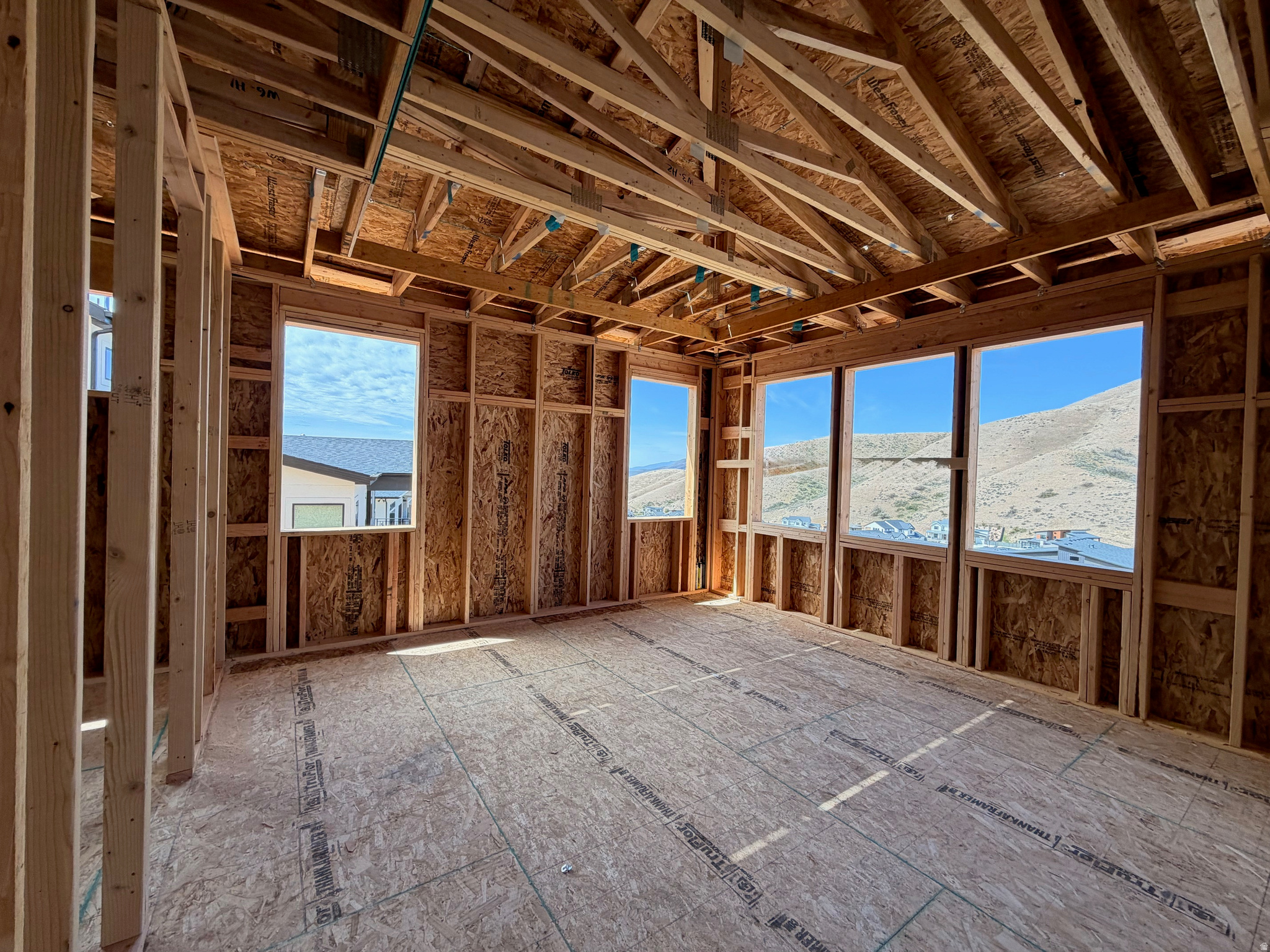 CANYON POINT - Residential
