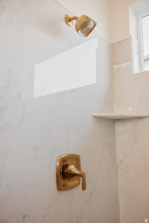 CANYON POINT - Residential