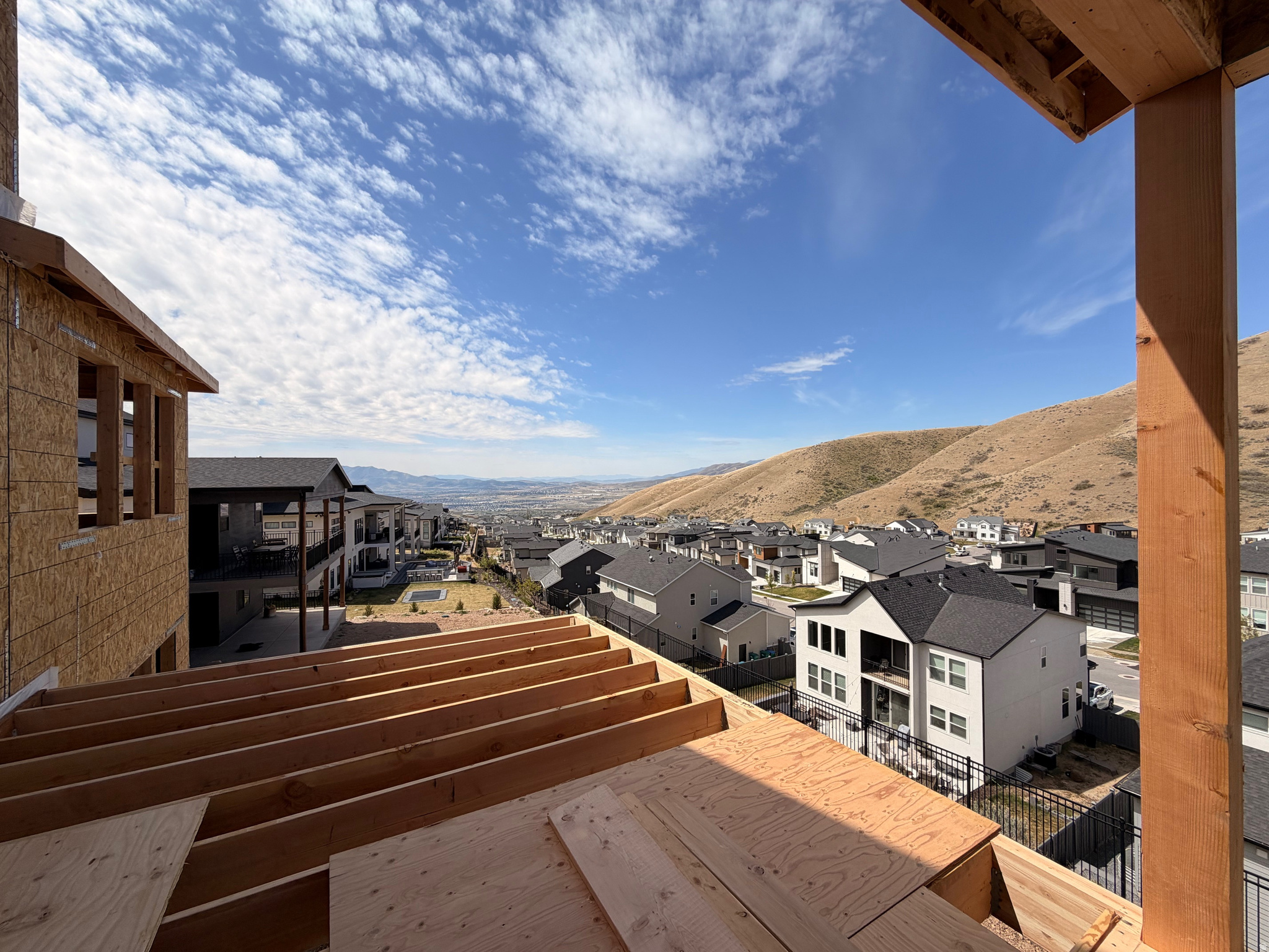 CANYON POINT - Residential