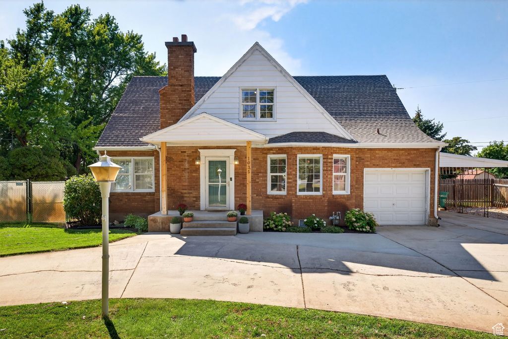 Photo of 1035 S MOUNTAIN RD, Ogden, UT 84404 (MLS # 2119458)