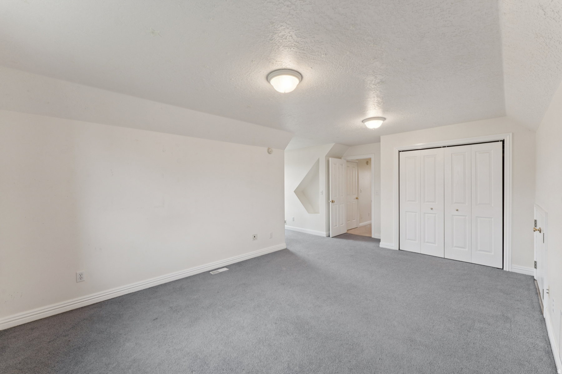 CHARLESTON - Residential