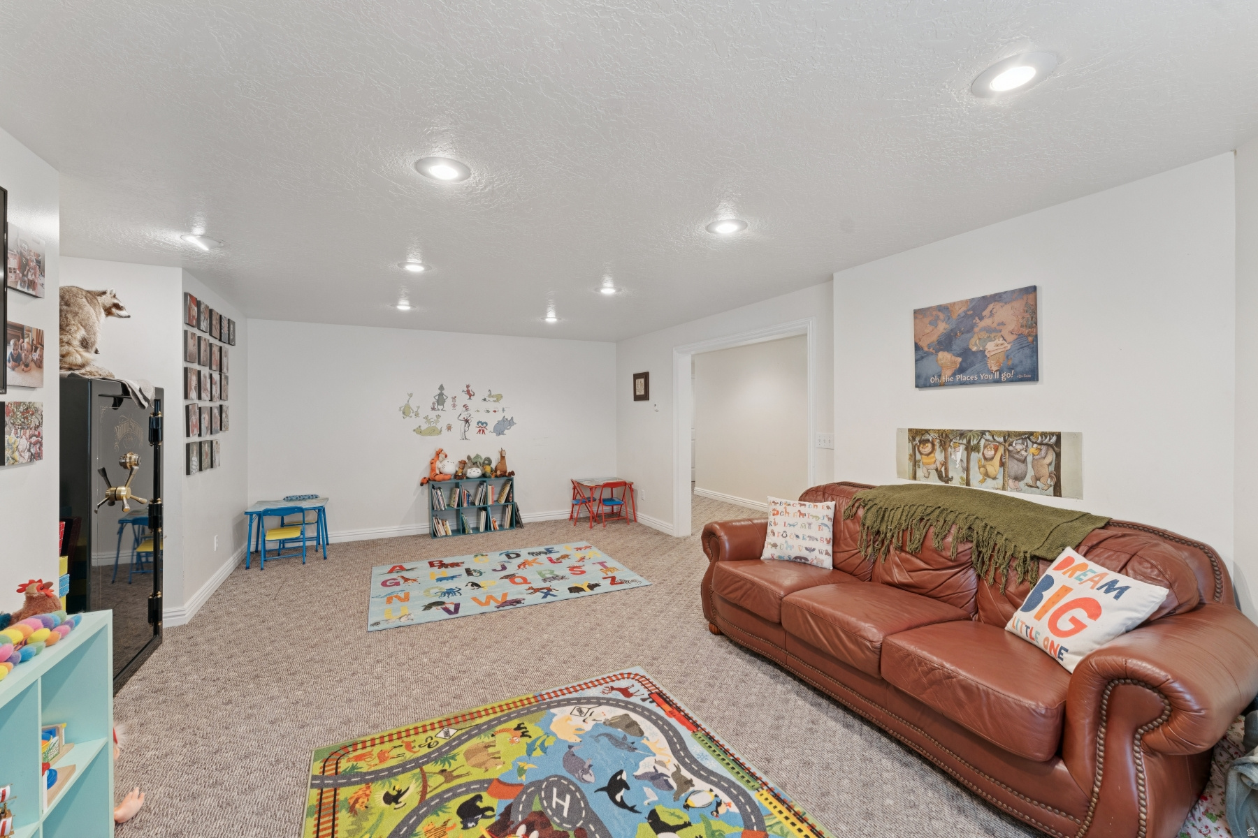 CHARLESTON - Residential