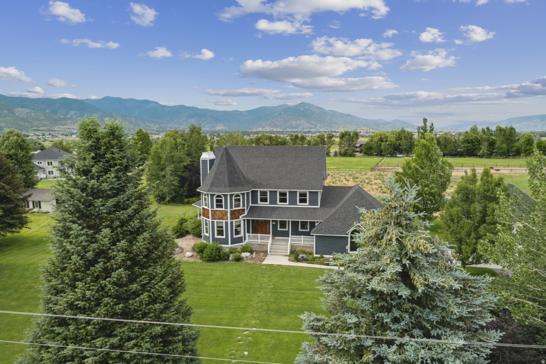 CHARLESTON - Residential