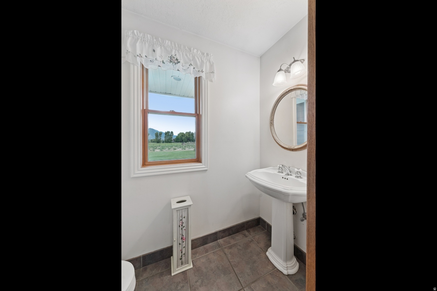 CHARLESTON - Residential