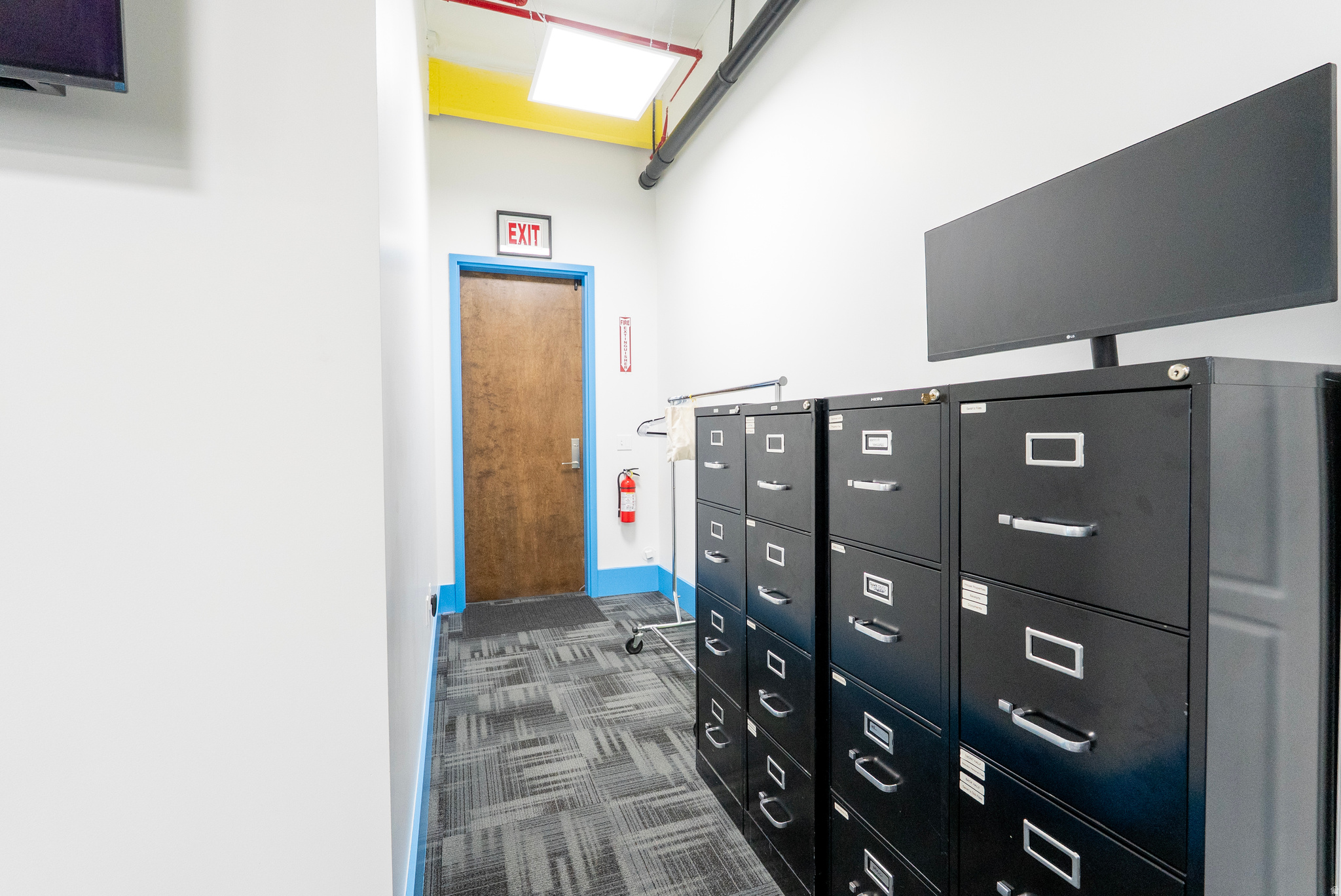 COOPERS HOLLOW - Commercial Sale