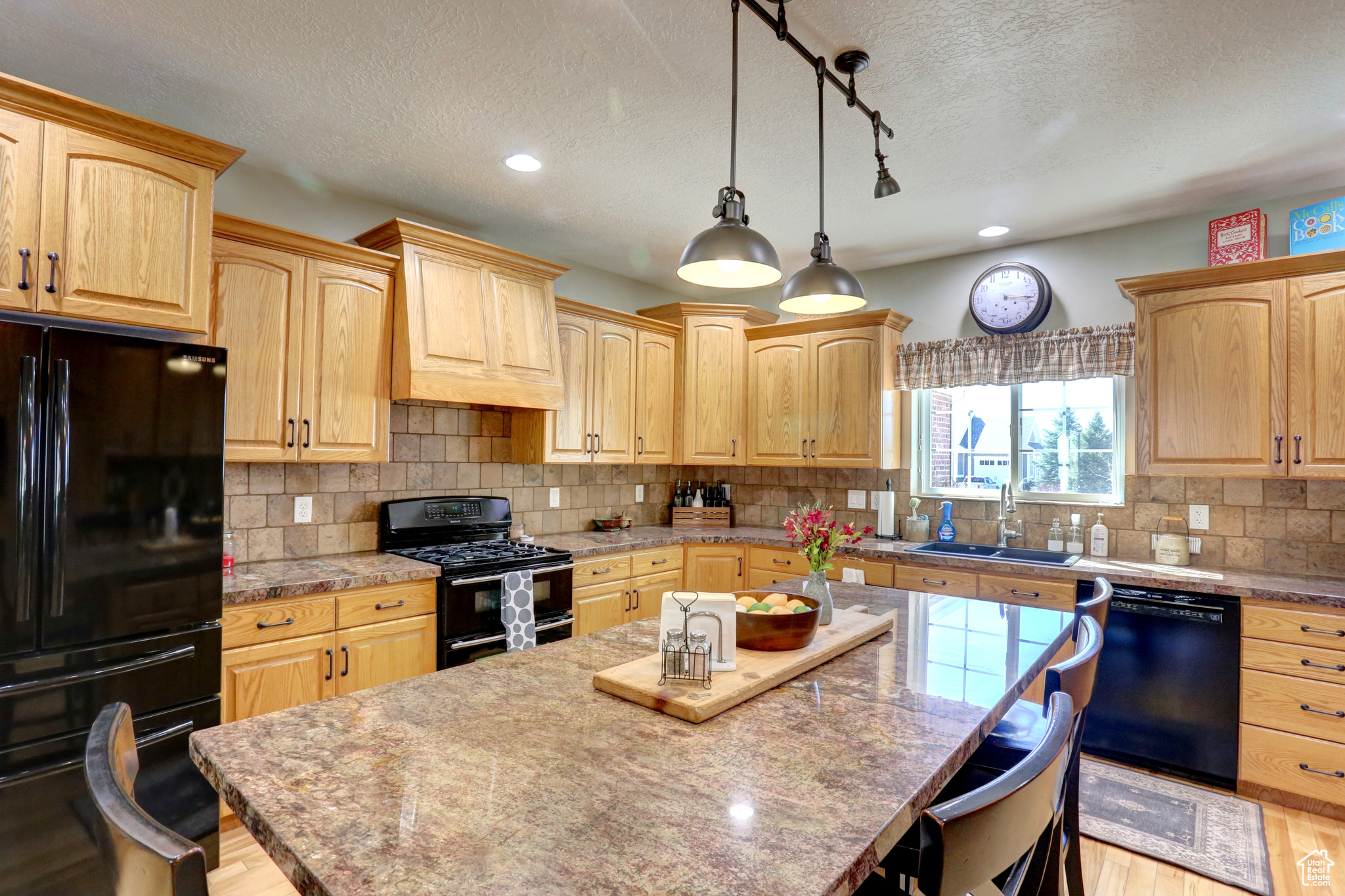 588 N 1200, Mapleton, Utah image 25