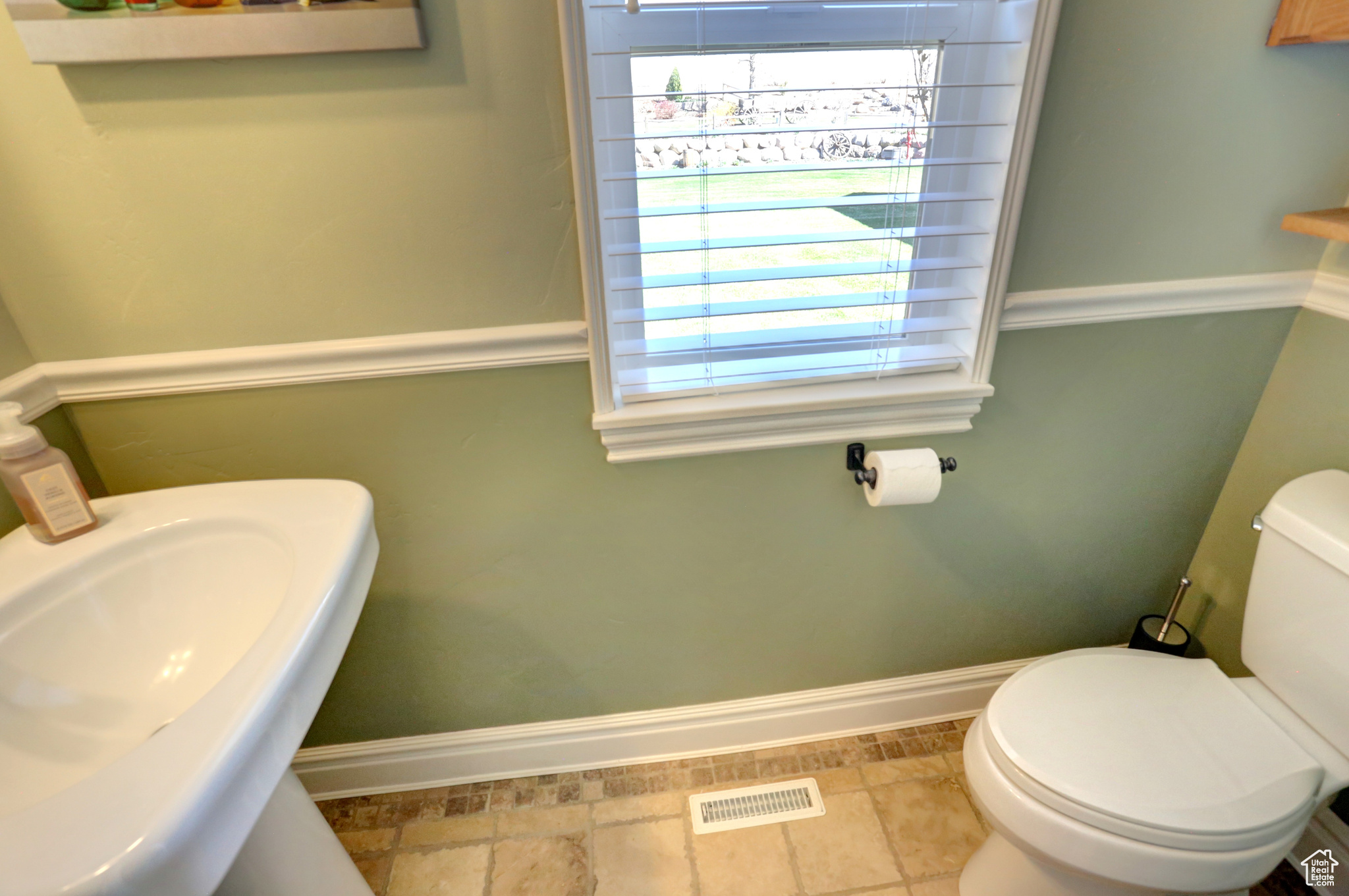 588 N 1200, Mapleton, Utah image 32