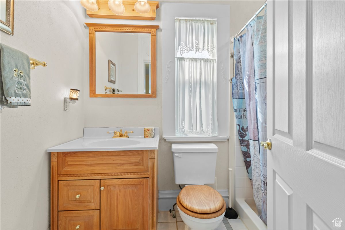 YOUNG PROPERTY - Residential