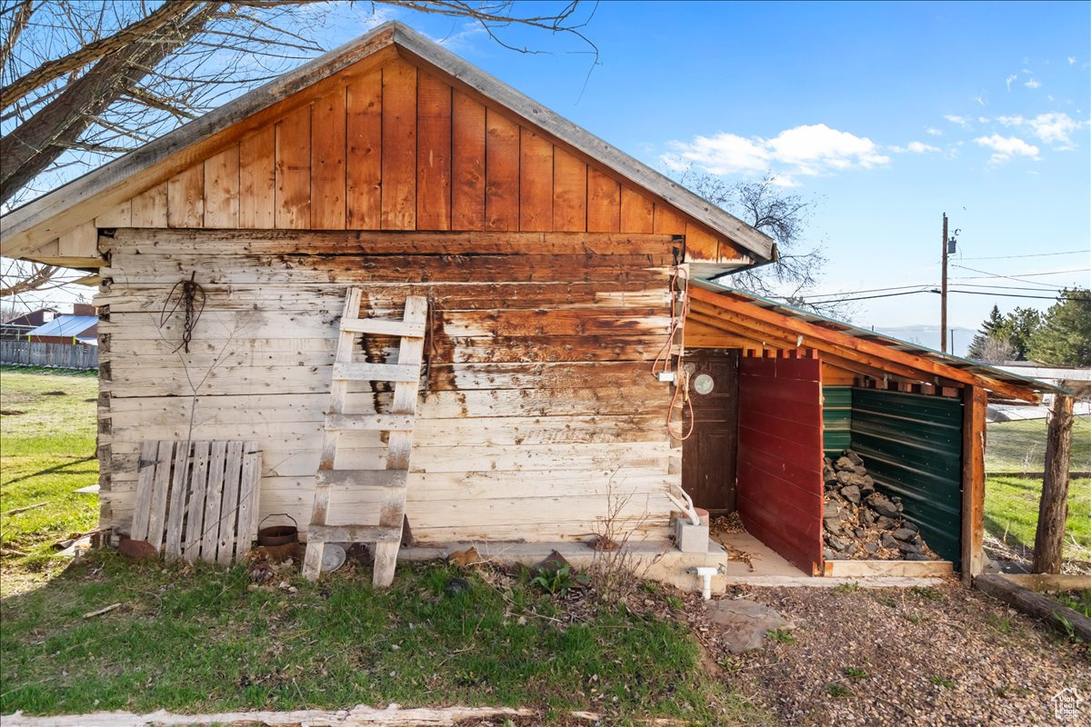 YOUNG PROPERTY - Residential