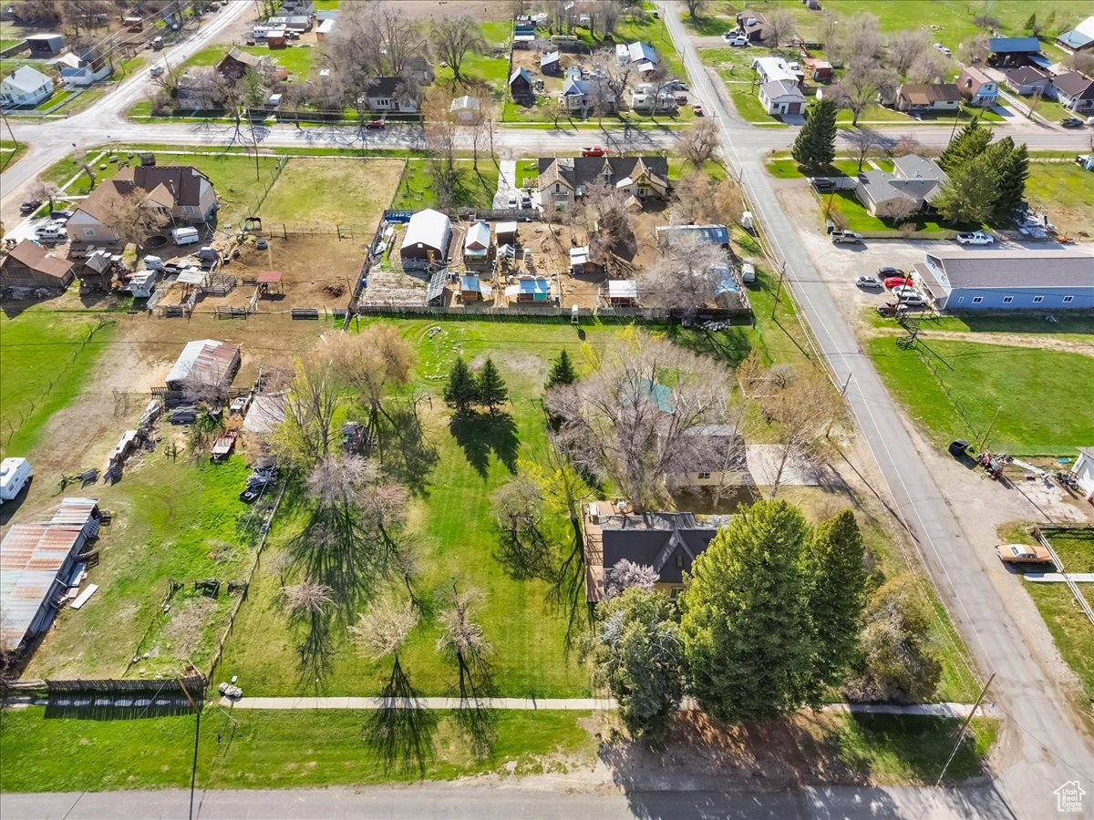 YOUNG PROPERTY - Residential