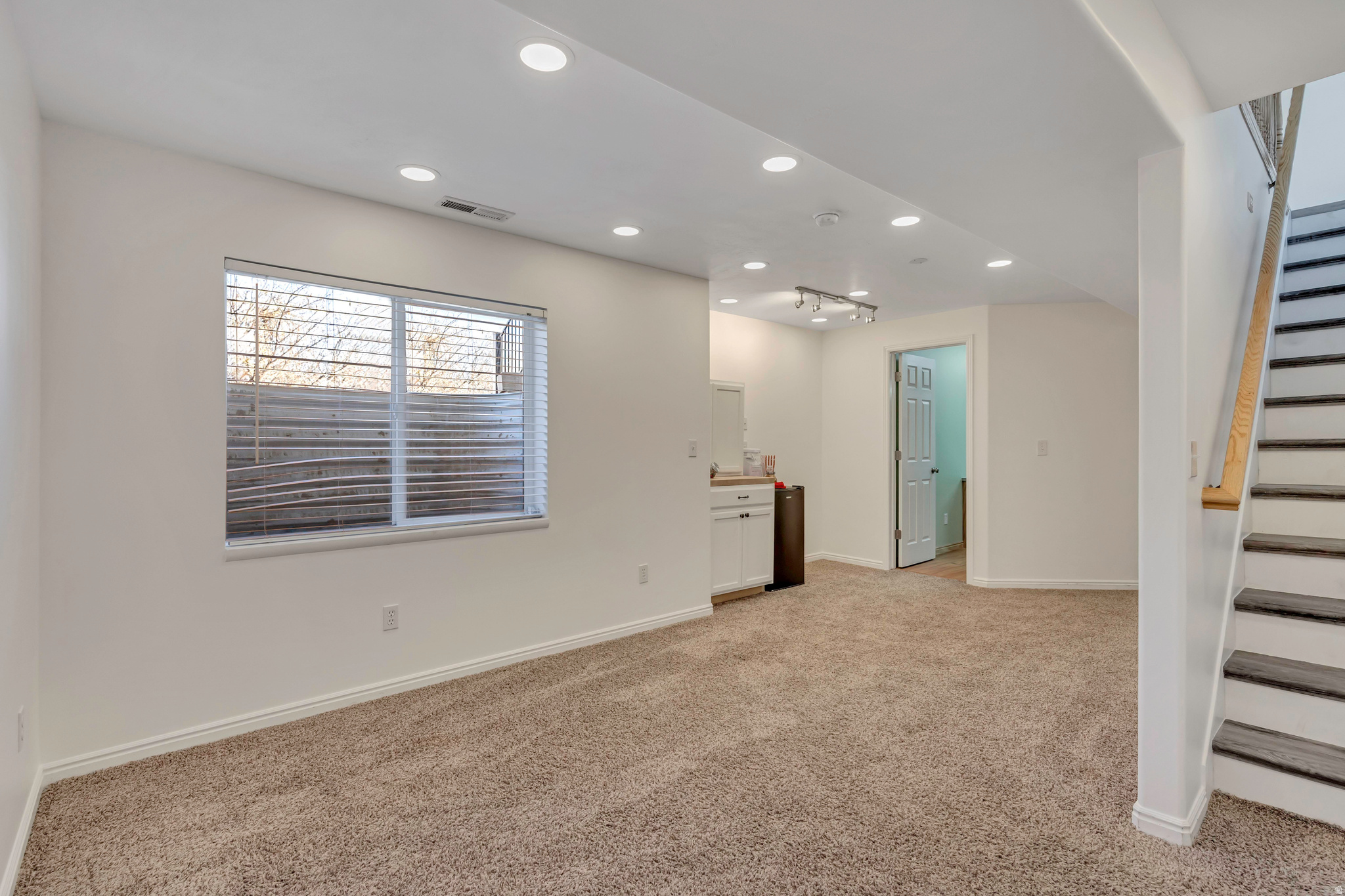 WOOD CREEK # 5 - Residential