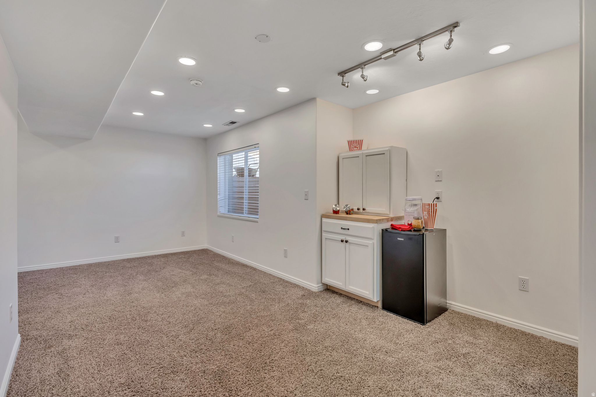 WOOD CREEK # 5 - Residential