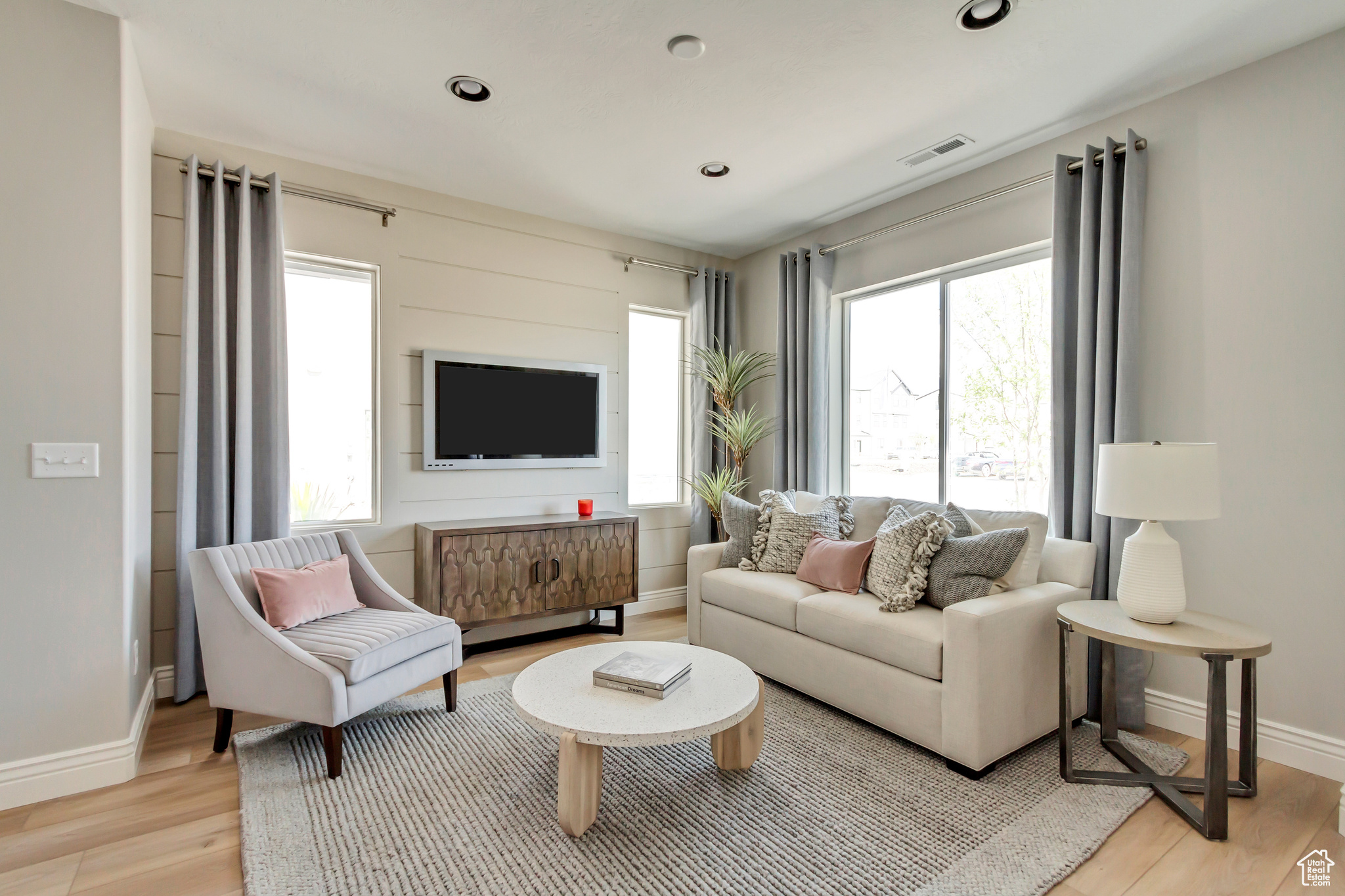 HARMONY PLACE - Residential