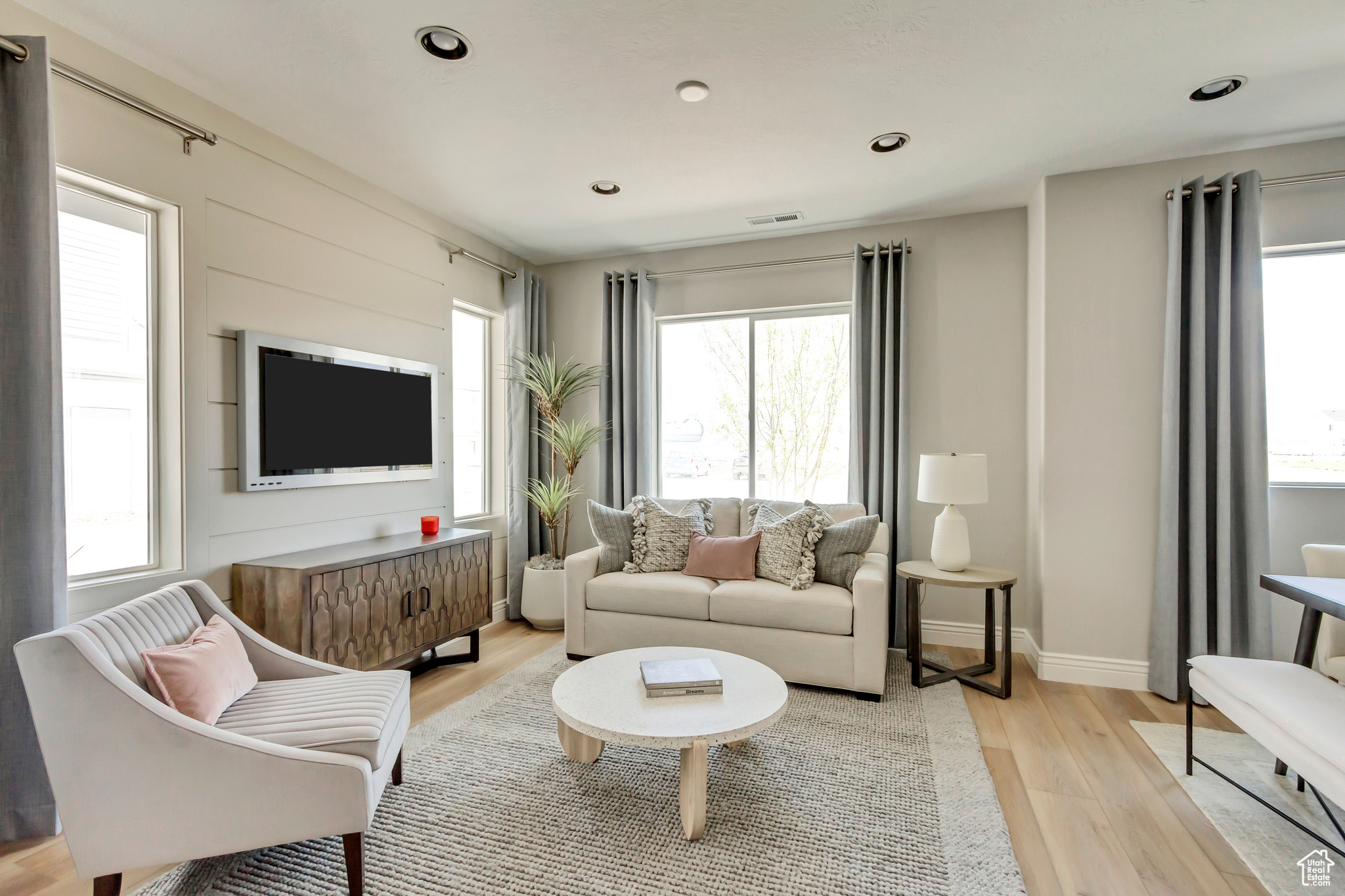 HARMONY PLACE - Residential