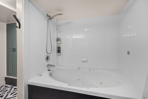 Tiny photo for 3065 E 4550 S, Holladay, UT 84117 (MLS # 2152796)