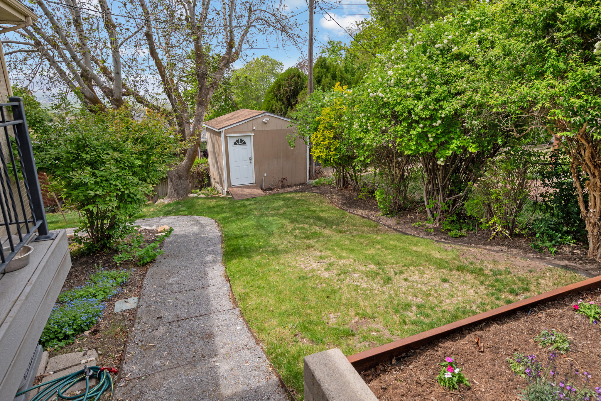 HOLLADAY HILLS - Residential