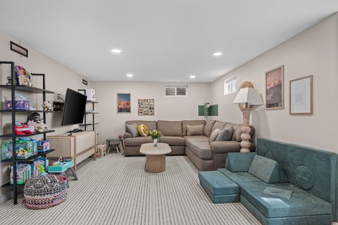 Tiny photo for 3065 E 4550 S, Holladay, UT 84117 (MLS # 2152796)