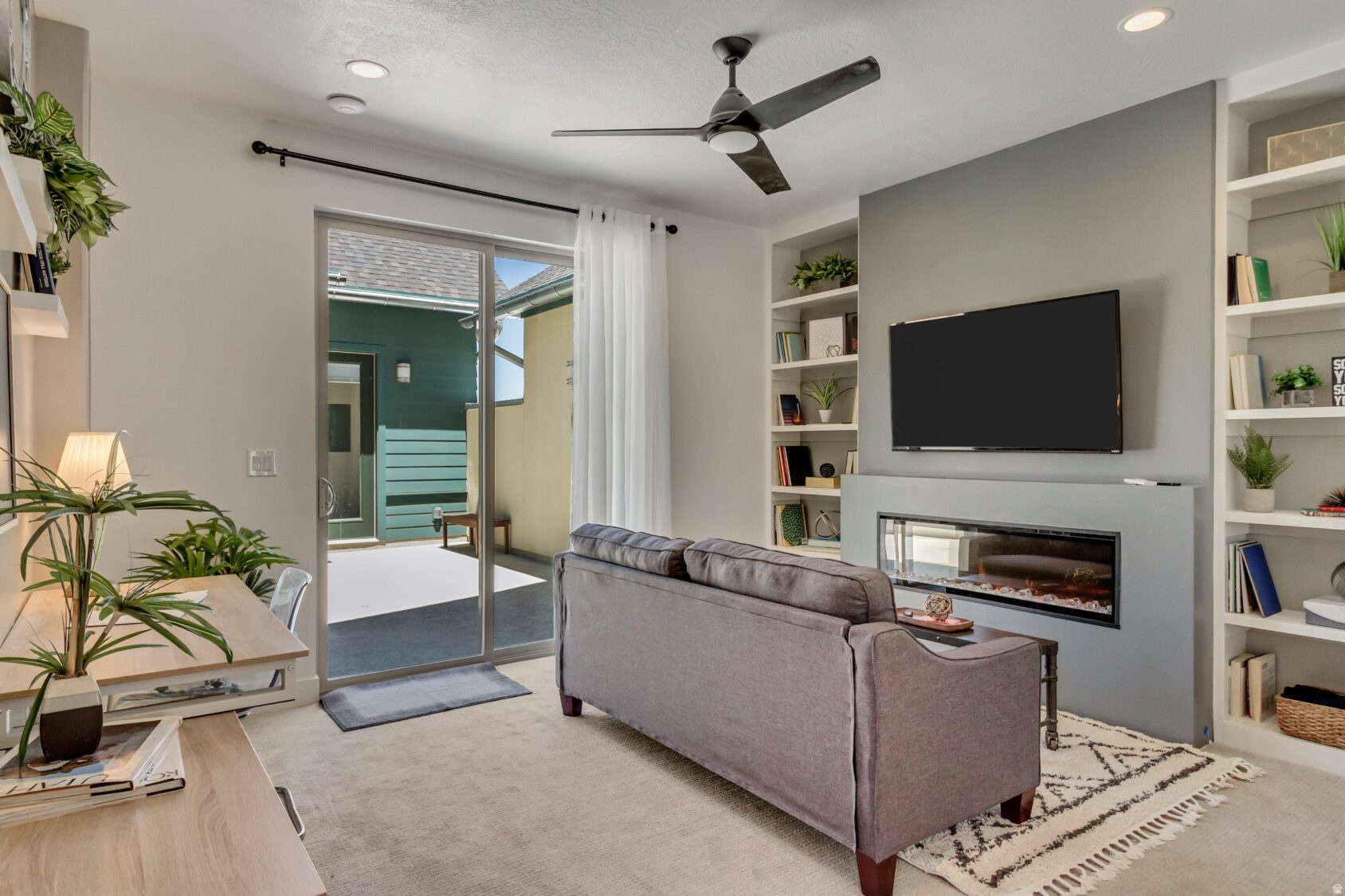 DAYBREAK - Residential Income