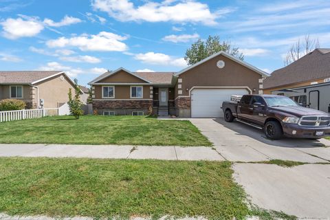 Tiny photo for 1579 S 910 W, Payson, UT 84651 (MLS # 2126301)
