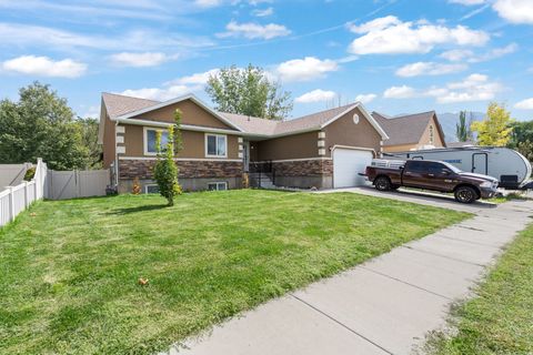 Photo of 1579 S 910 W, Payson, UT 84651 (MLS # 2126301)