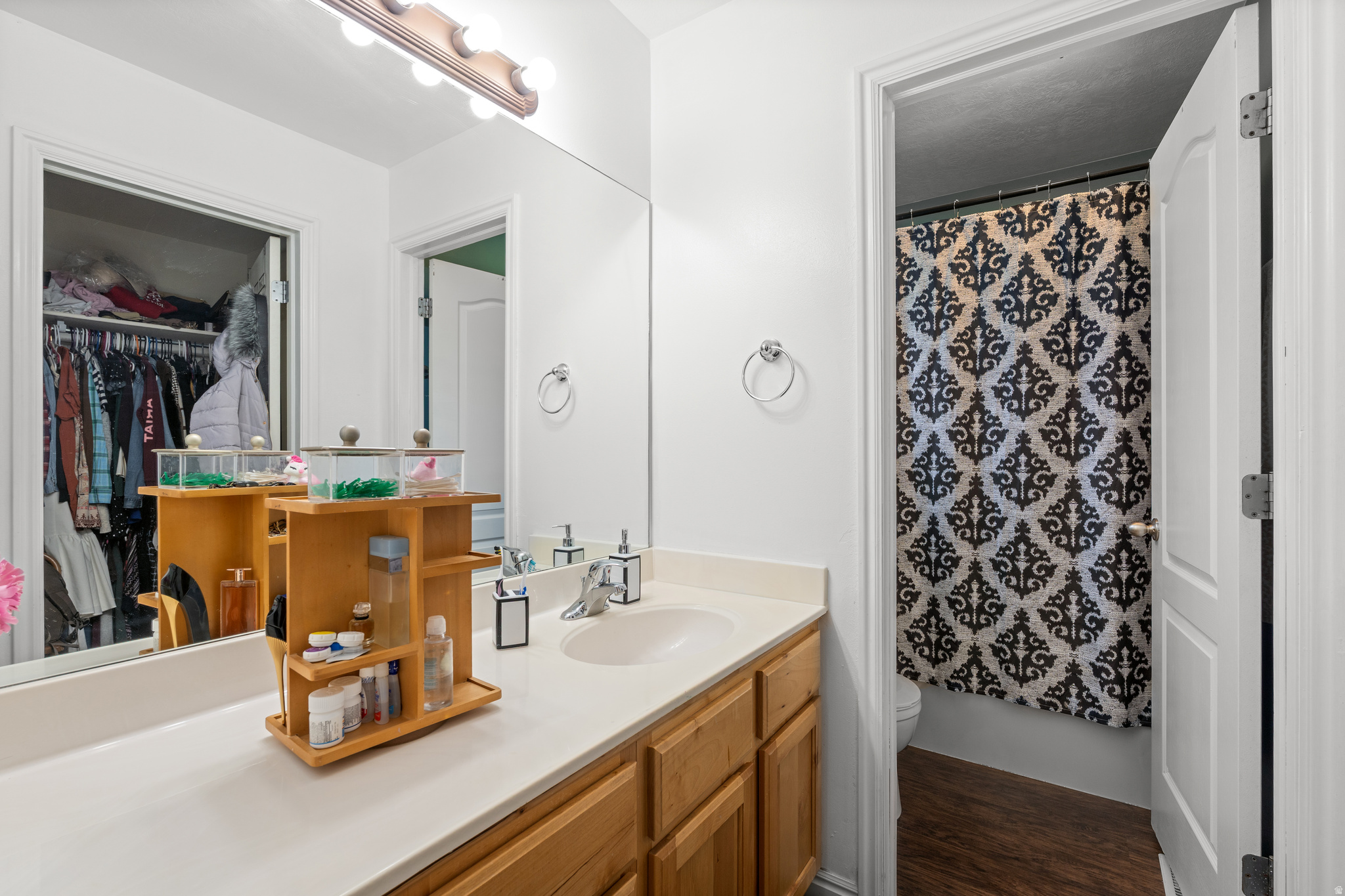 THE MAPLES AT BROOKS - Residential