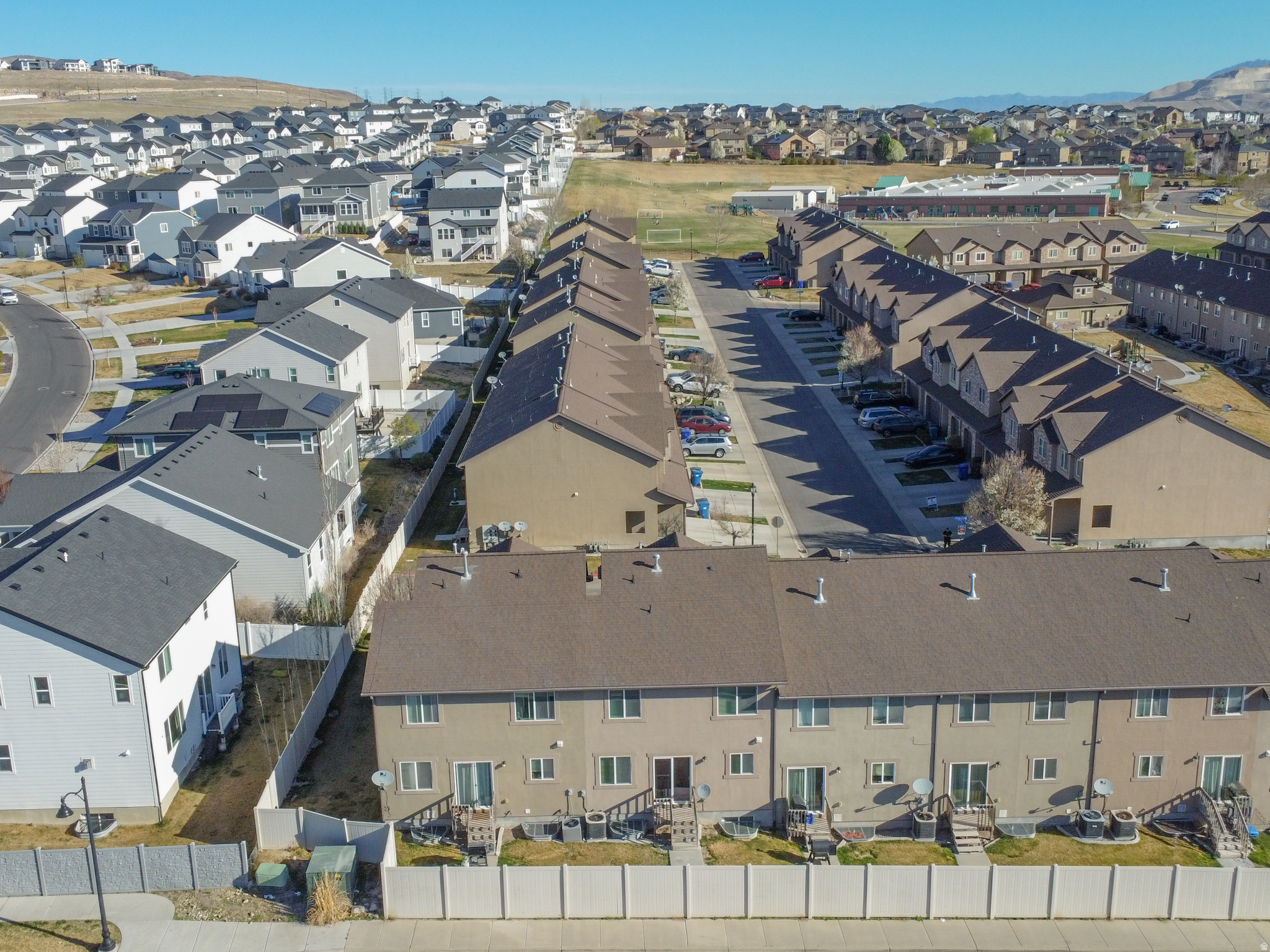 SARATOGA CHASE - Residential