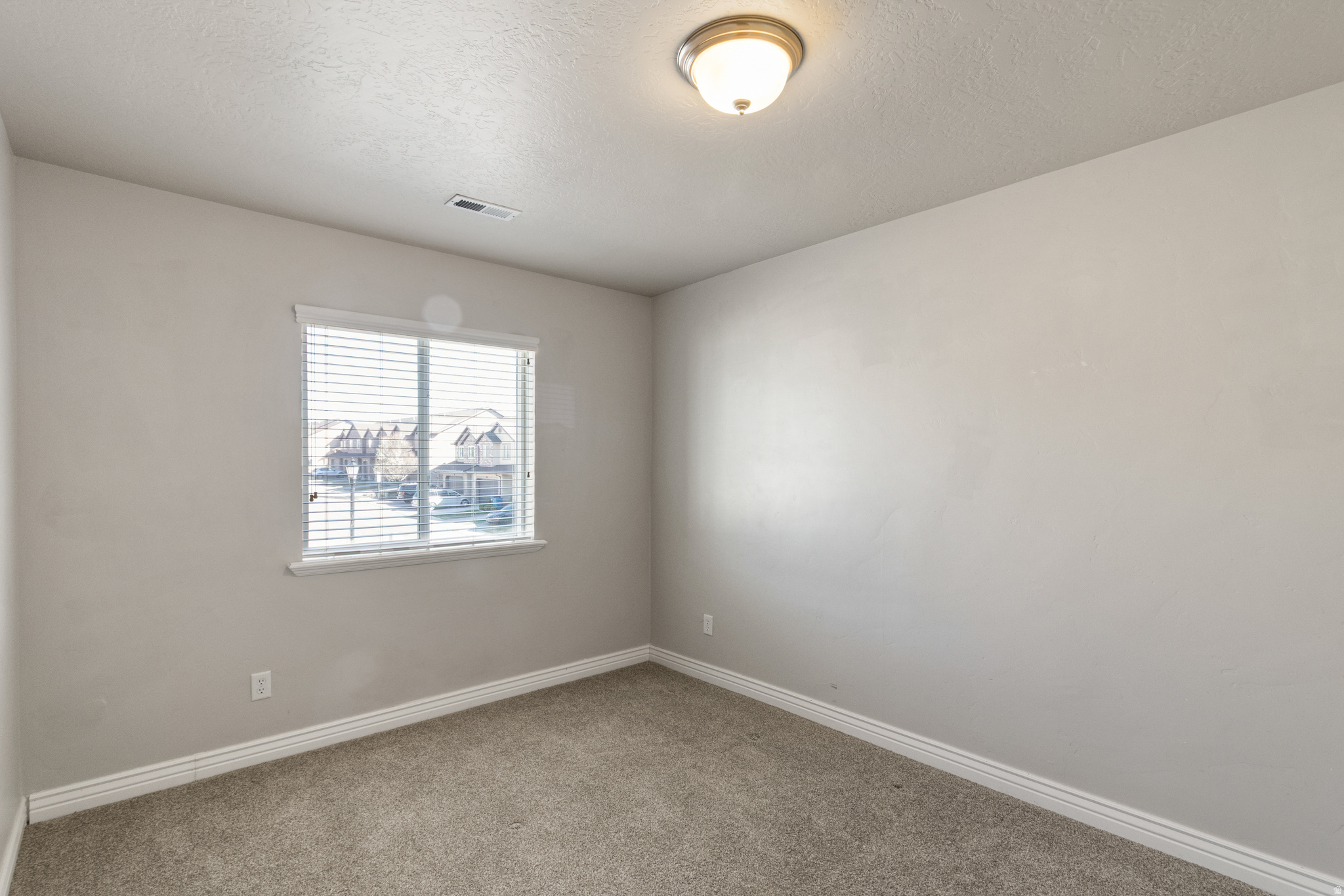 SARATOGA CHASE - Residential