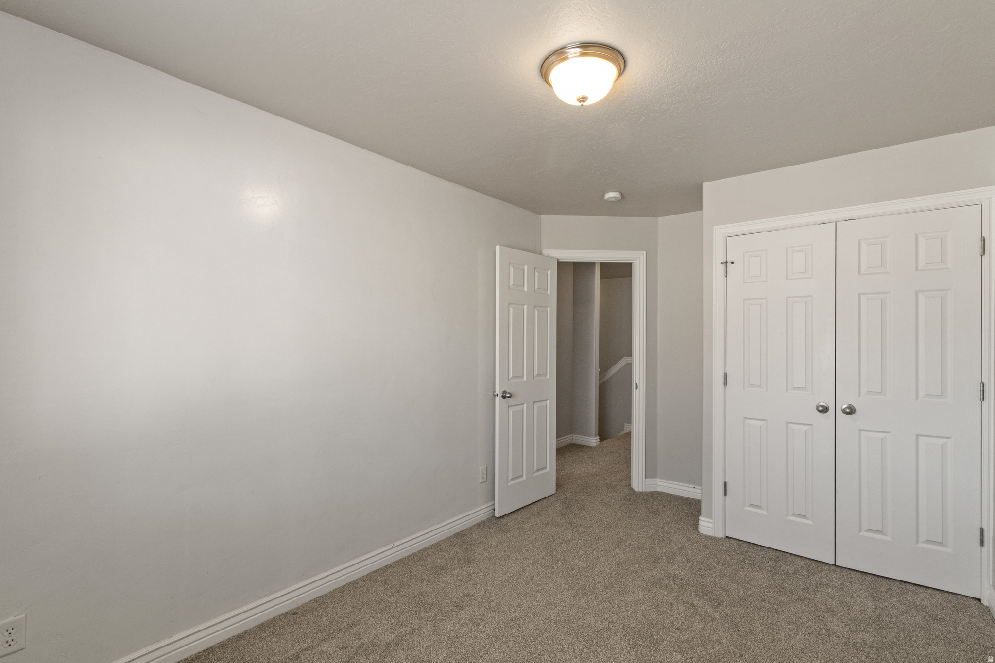 SARATOGA CHASE - Residential