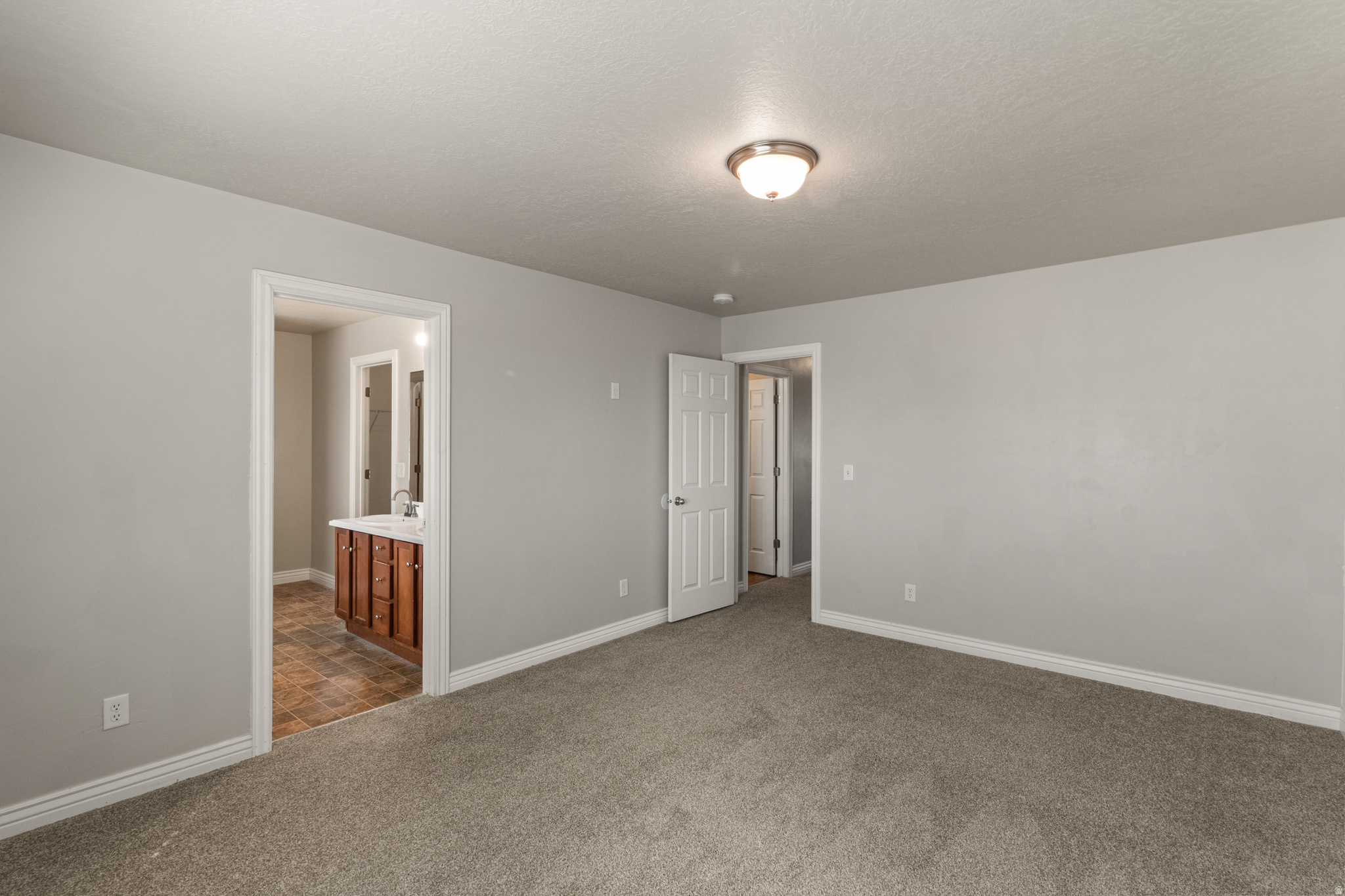 SARATOGA CHASE - Residential