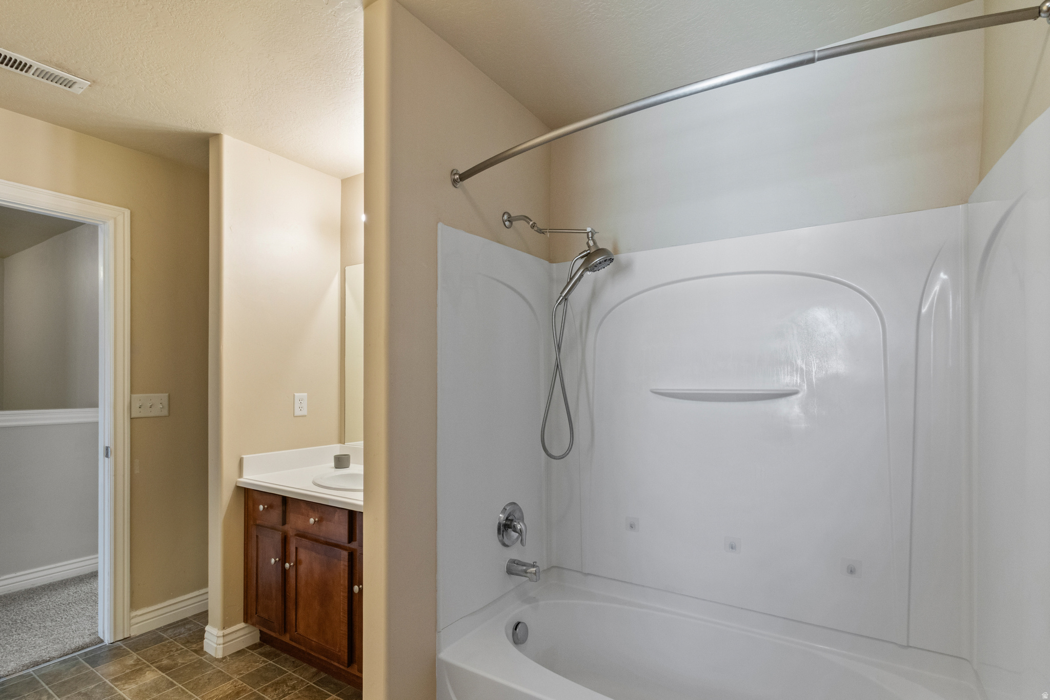 SARATOGA CHASE - Residential